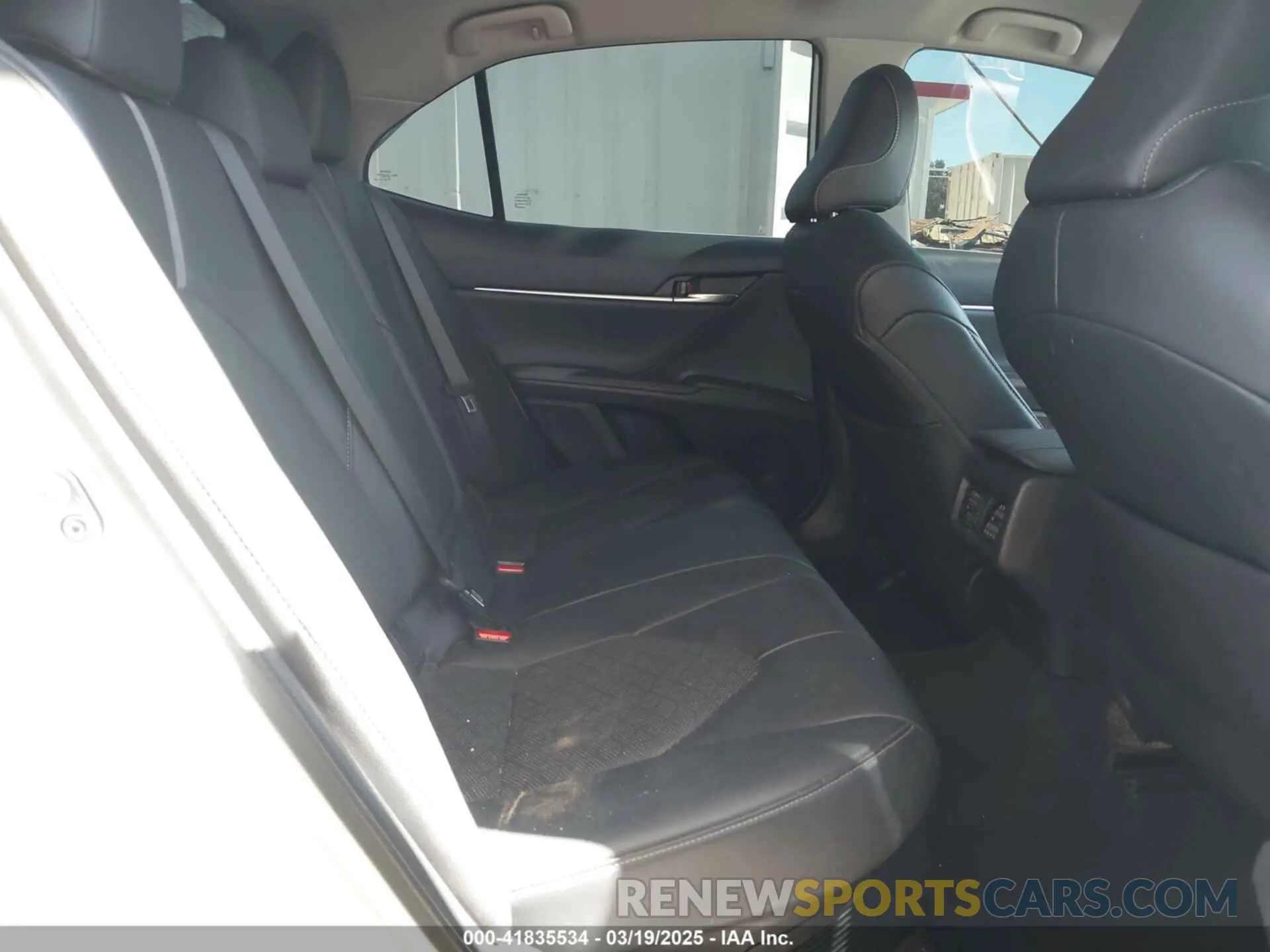 8 fotografías del automóvil dañado 4T1K31AKXPU600867 TOYOTA CAMRY 2023