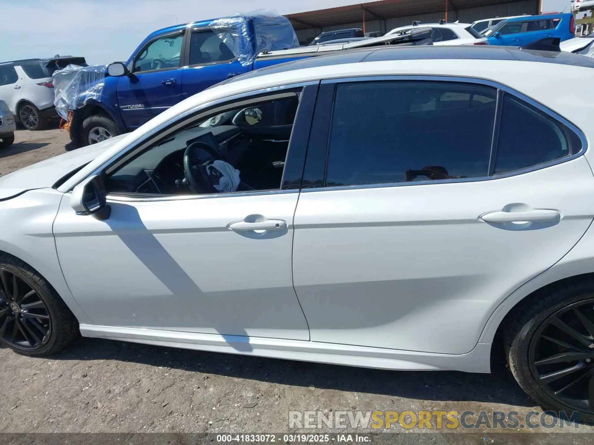 13 fotografías del automóvil dañado 4T1K61AK0PU091105 TOYOTA CAMRY 2023
