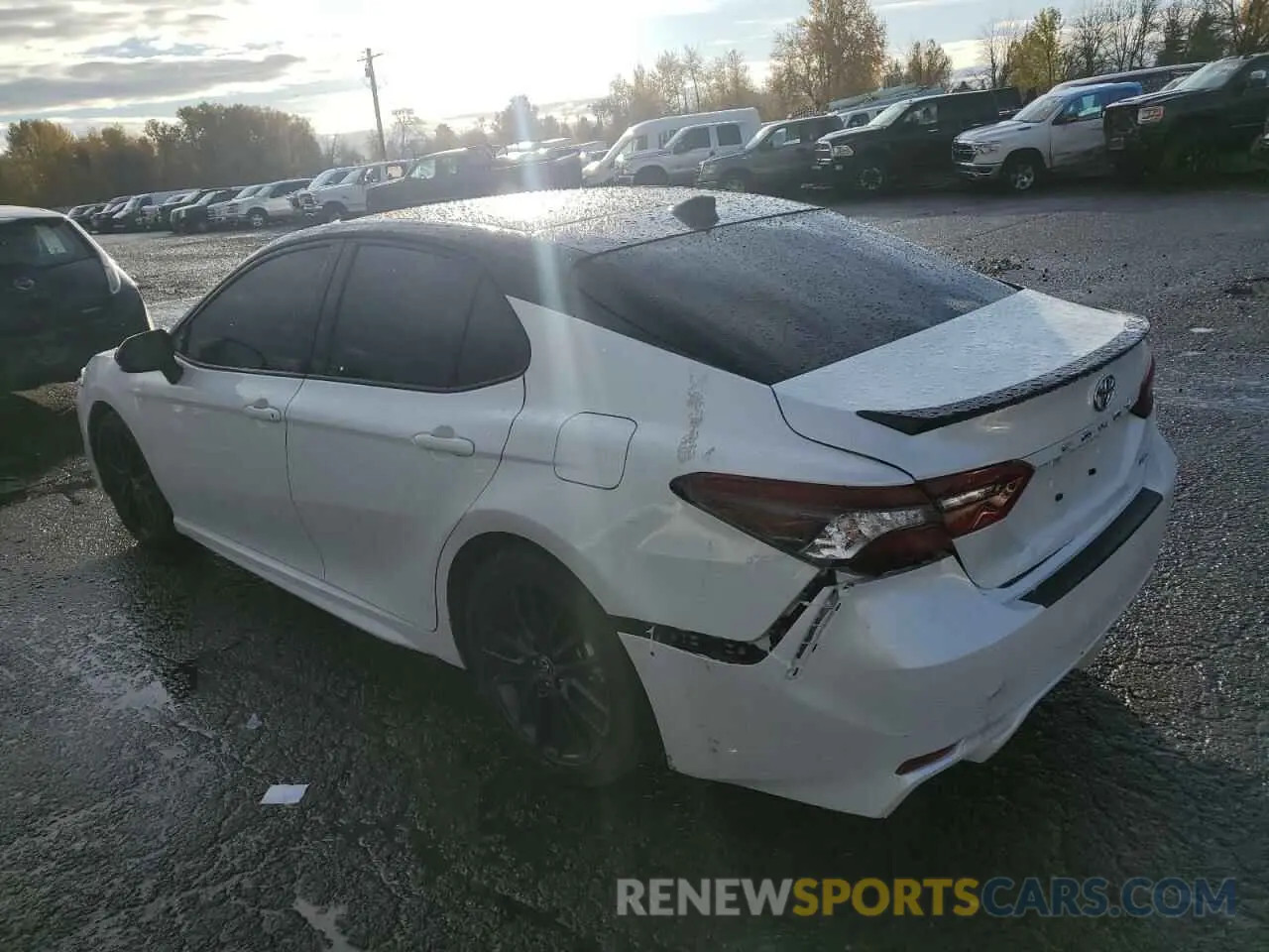 2 fotografías del automóvil dañado 4T1K61AK0PU127987 TOYOTA CAMRY 2023