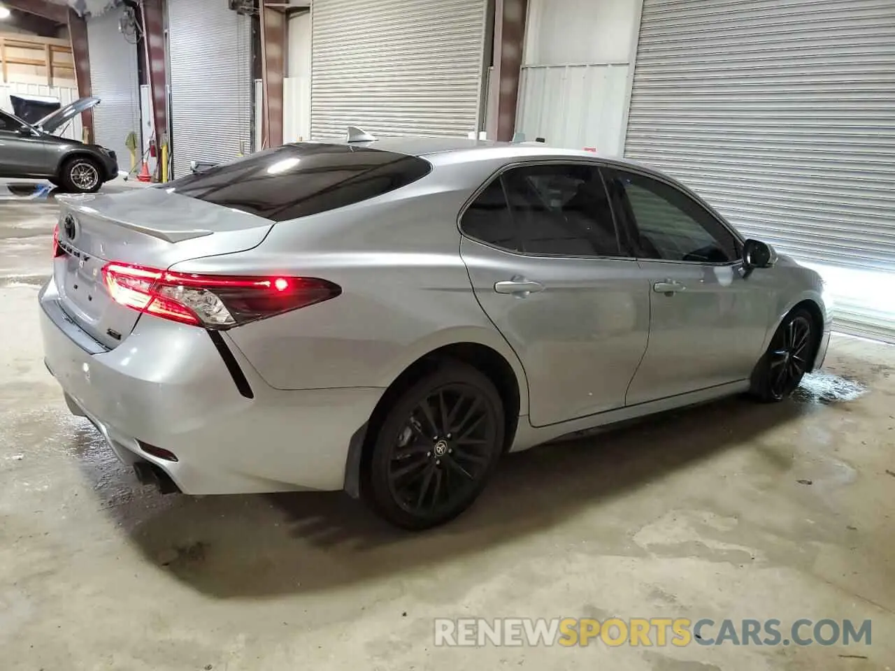 3 fotografías del automóvil dañado 4T1K61AK0PU784689 TOYOTA CAMRY 2023