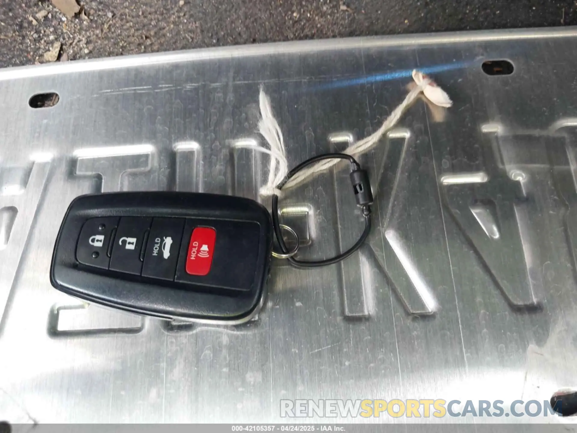 11 fotografías del automóvil dañado 4T1K61AK1PU173649 TOYOTA CAMRY 2023