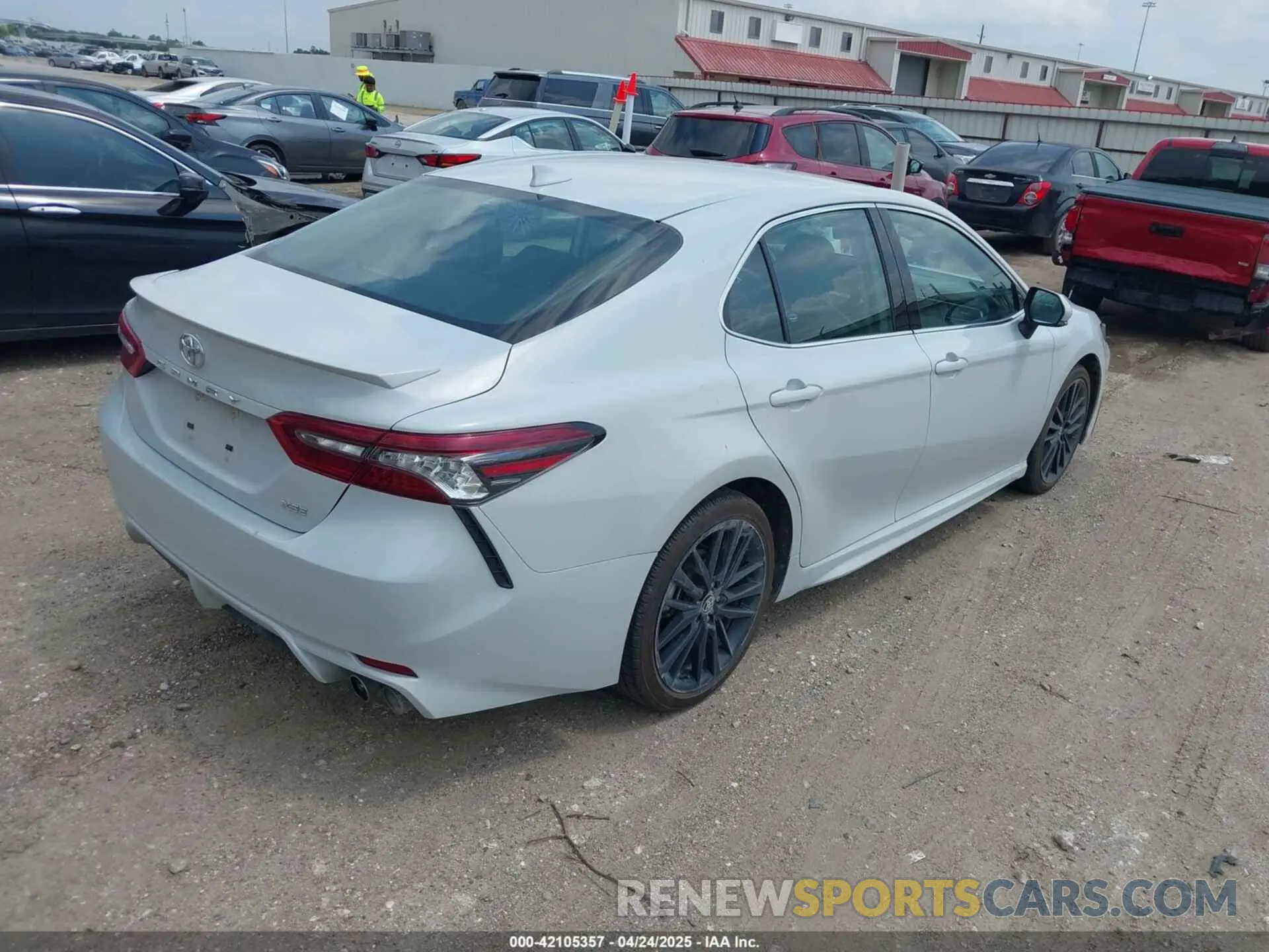 4 fotografías del automóvil dañado 4T1K61AK1PU173649 TOYOTA CAMRY 2023