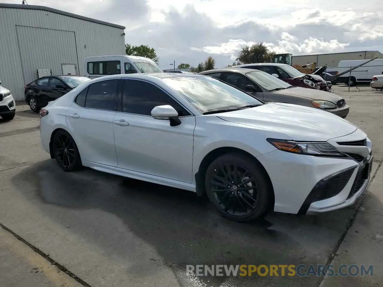 4 fotografías del automóvil dañado 4T1K61AK1PU805839 TOYOTA CAMRY 2023