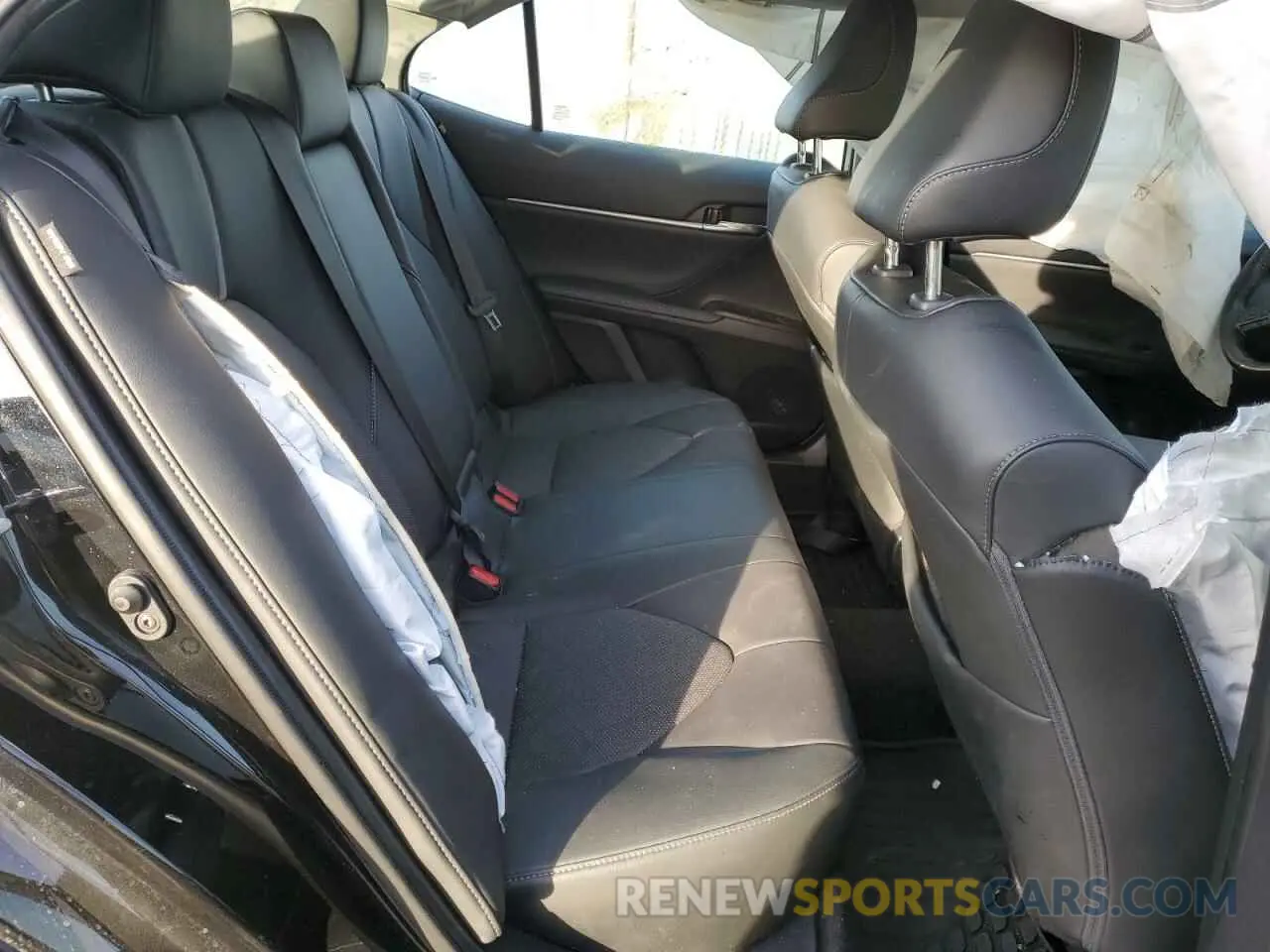10 fotografías del automóvil dañado 4T1K61AK2PU101181 TOYOTA CAMRY 2023