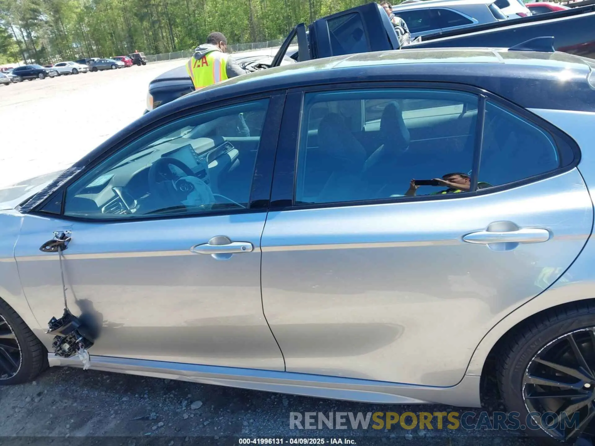 14 fotografías del automóvil dañado 4T1K61AK2PU175779 TOYOTA CAMRY 2023