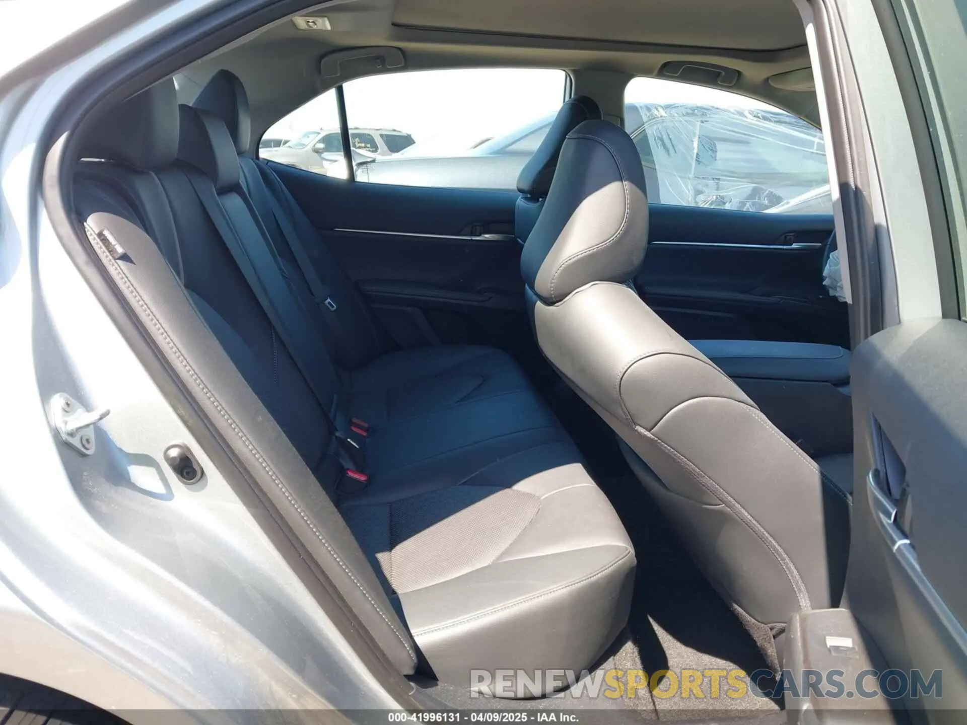 8 fotografías del automóvil dañado 4T1K61AK2PU175779 TOYOTA CAMRY 2023