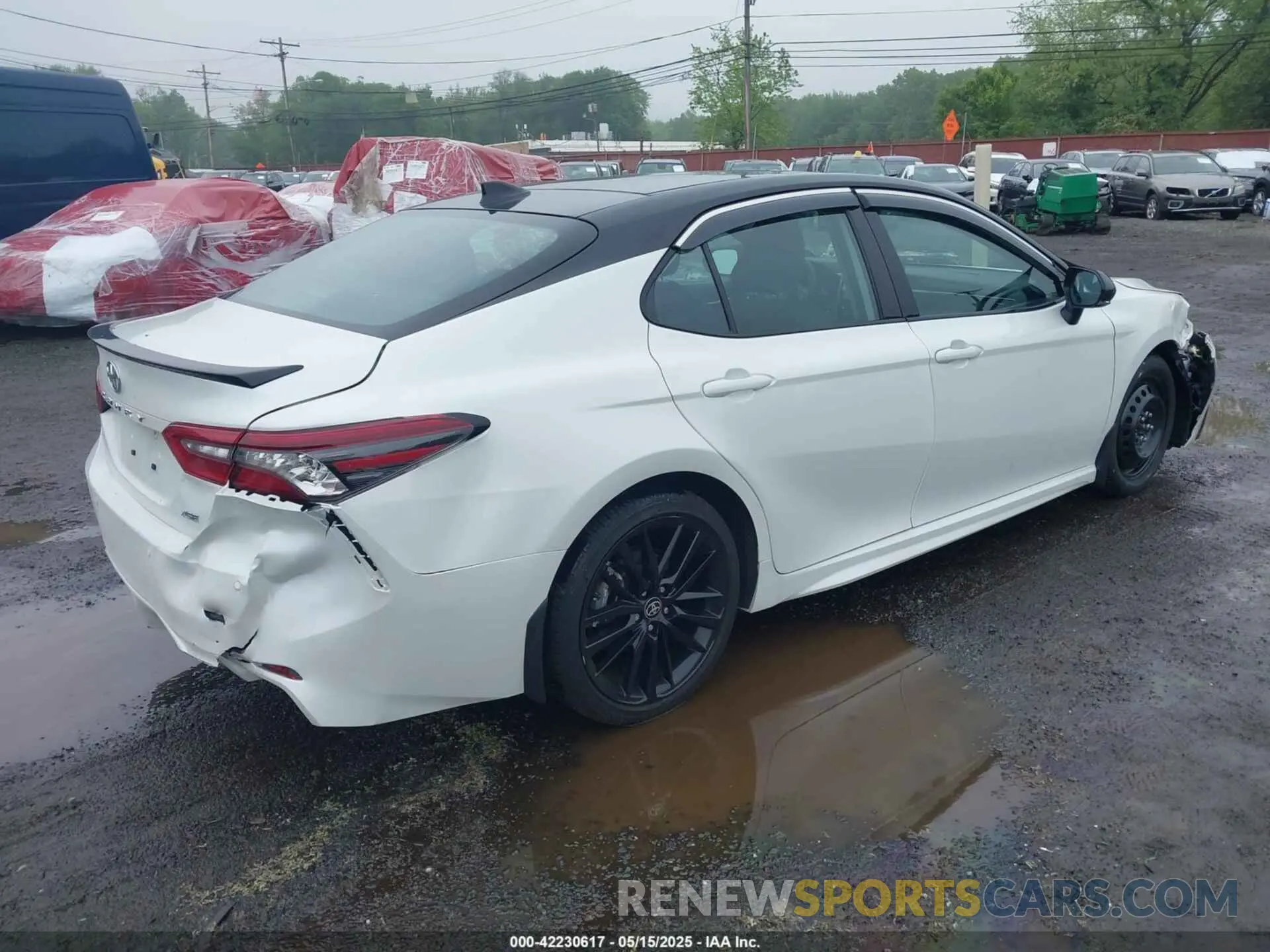 4 fotografías del automóvil dañado 4T1K61AK2PU179153 TOYOTA CAMRY 2023