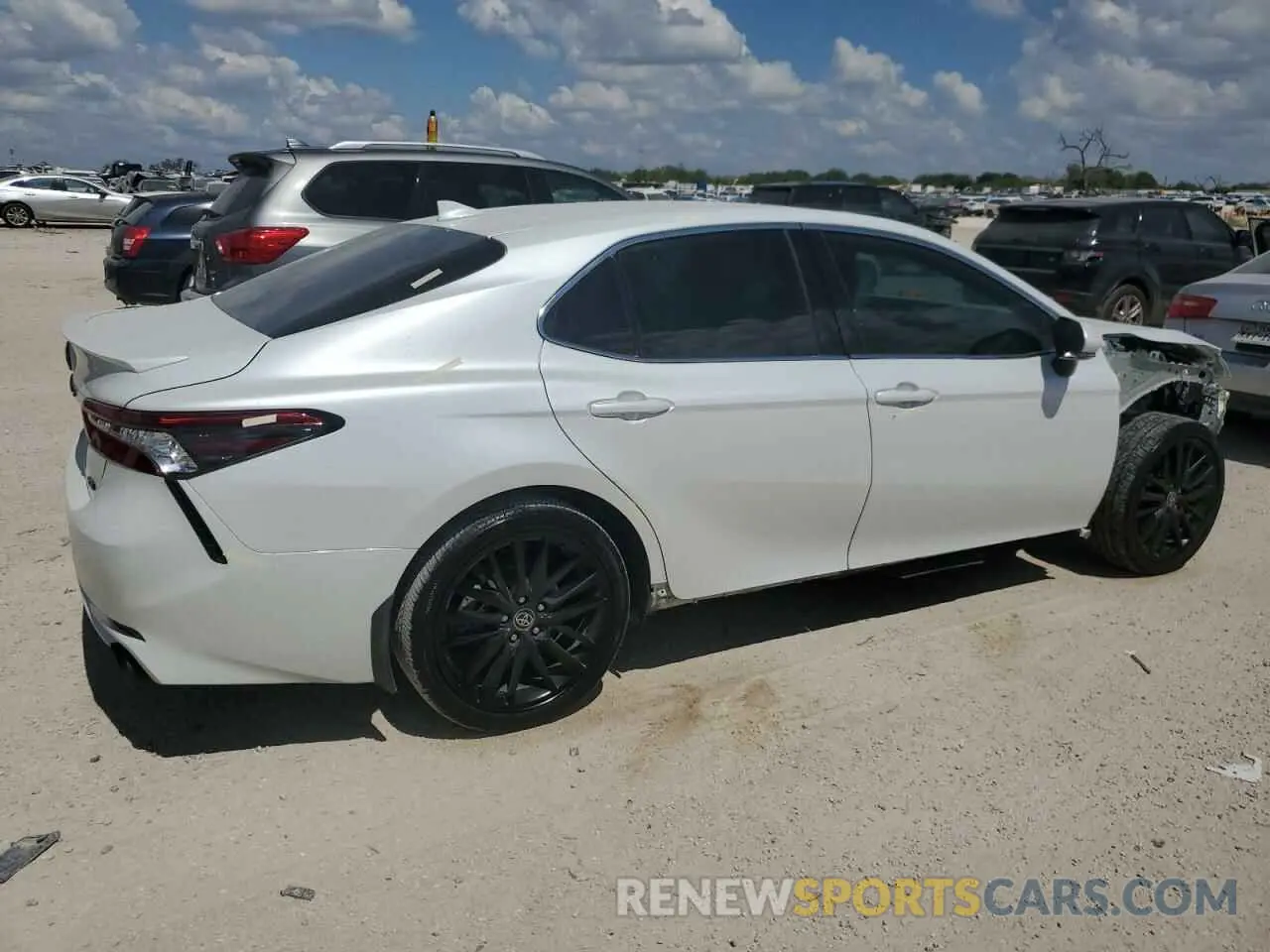 3 fotografías del automóvil dañado 4T1K61AK2PU720881 TOYOTA CAMRY 2023