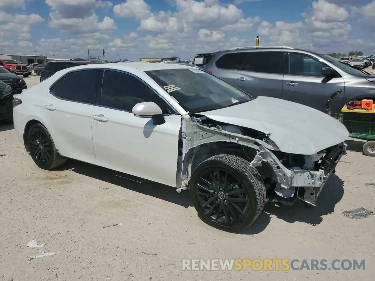 4 fotografías del automóvil dañado 4T1K61AK2PU720881 TOYOTA CAMRY 2023