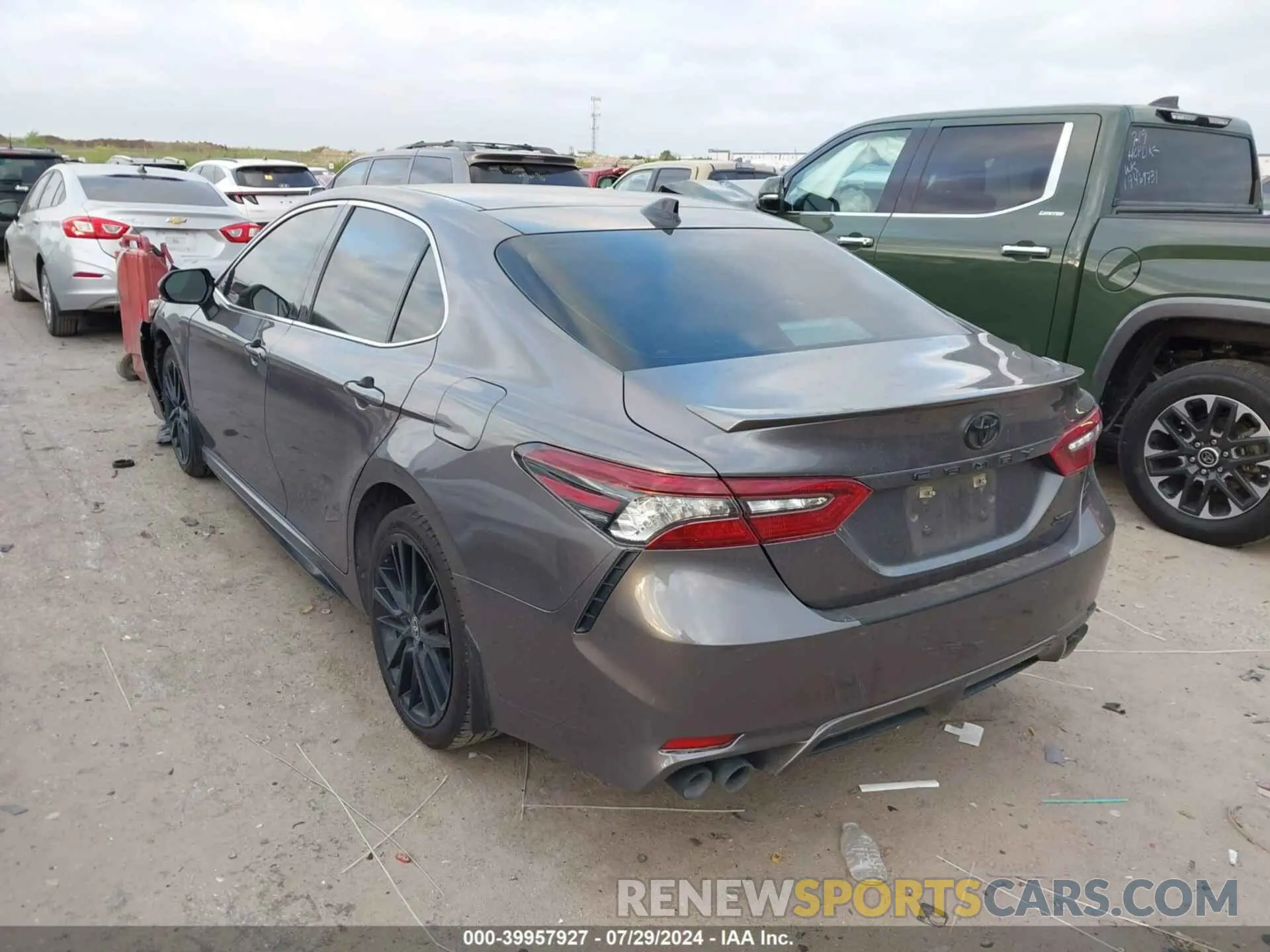 3 fotografías del automóvil dañado 4T1K61AK2PU749166 TOYOTA CAMRY 2023