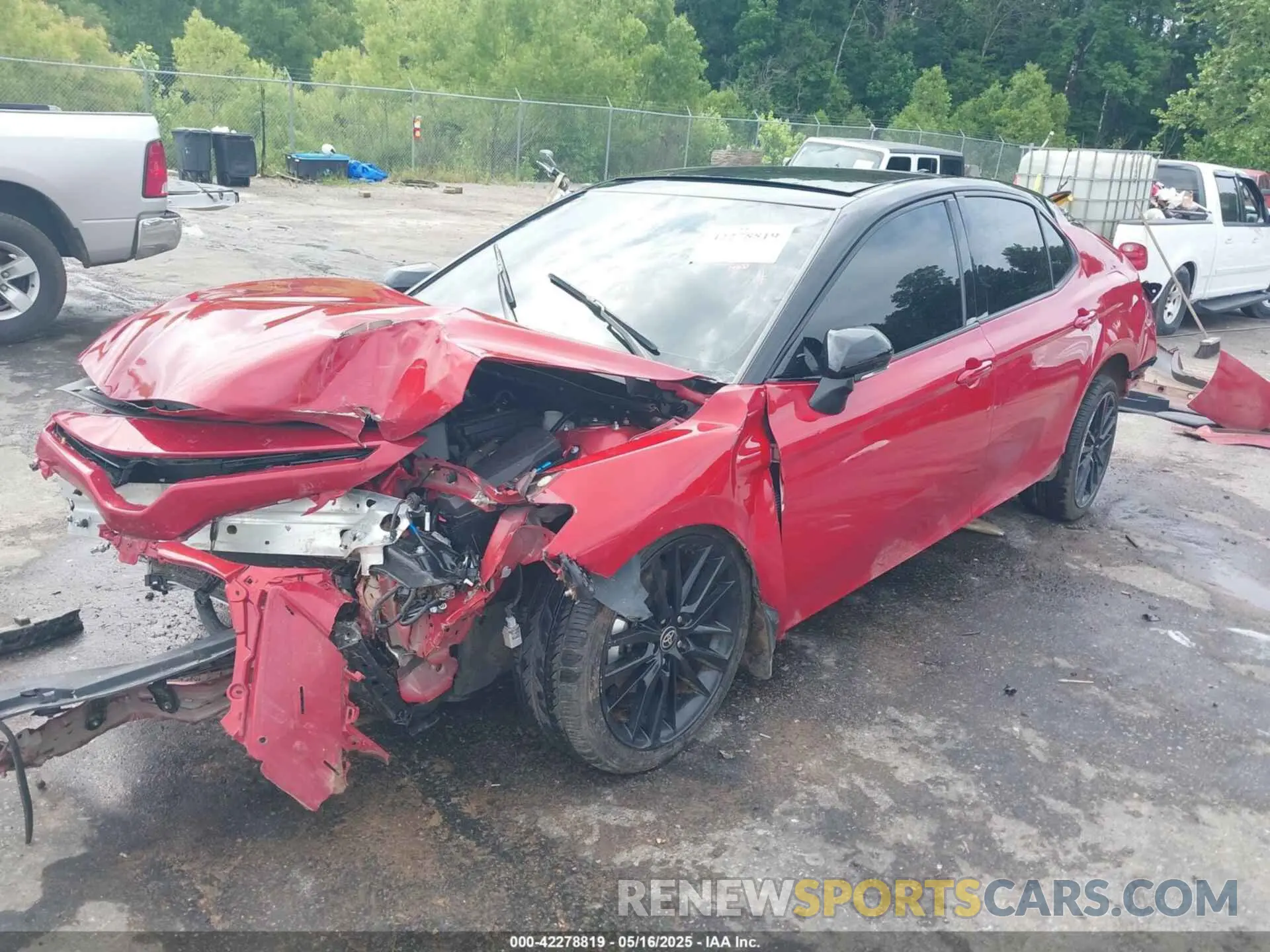 2 fotografías del automóvil dañado 4T1K61AK3PU160708 TOYOTA CAMRY 2023