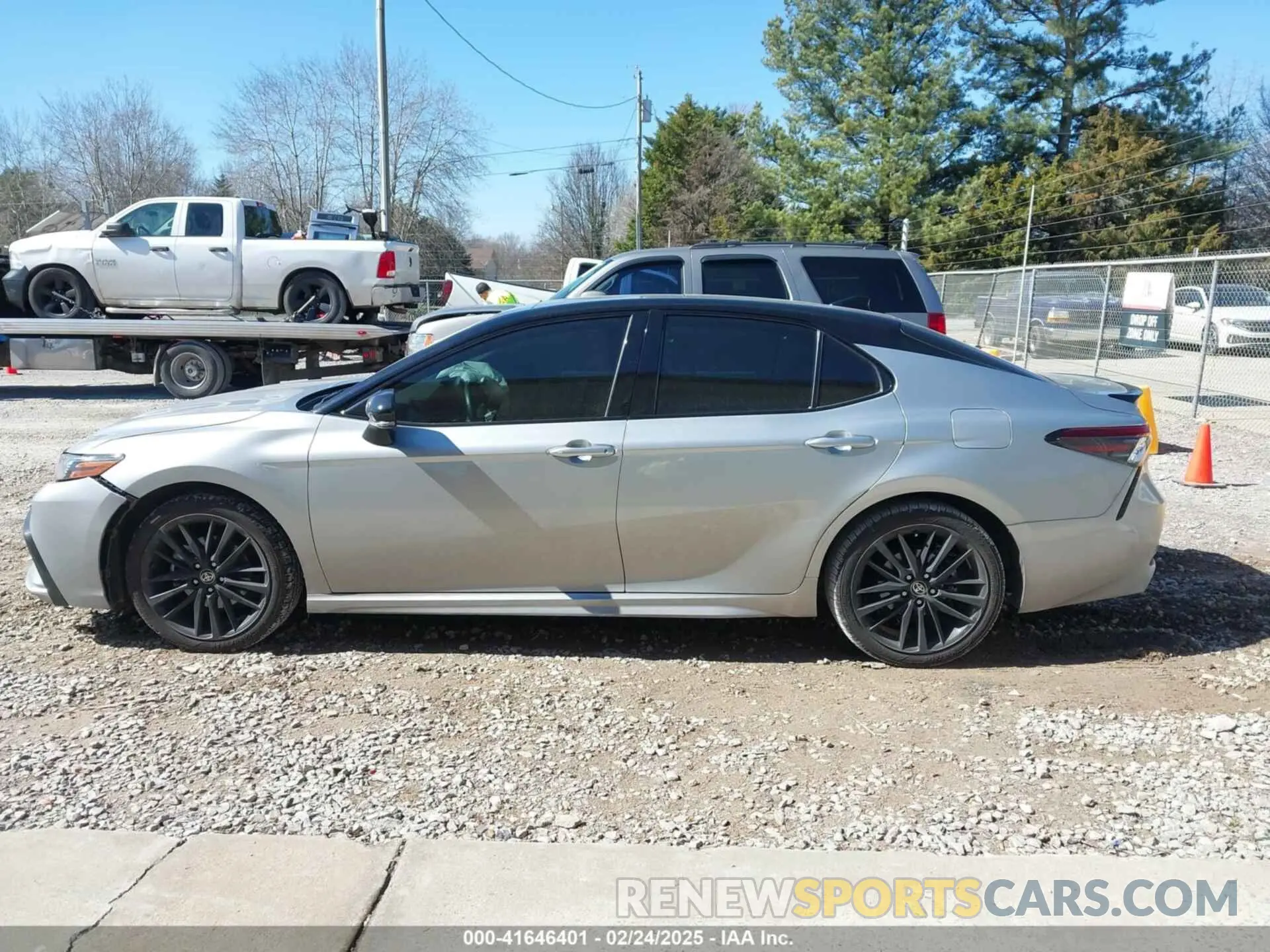 14 fotografías del automóvil dañado 4T1K61AK4PU096632 TOYOTA CAMRY 2023
