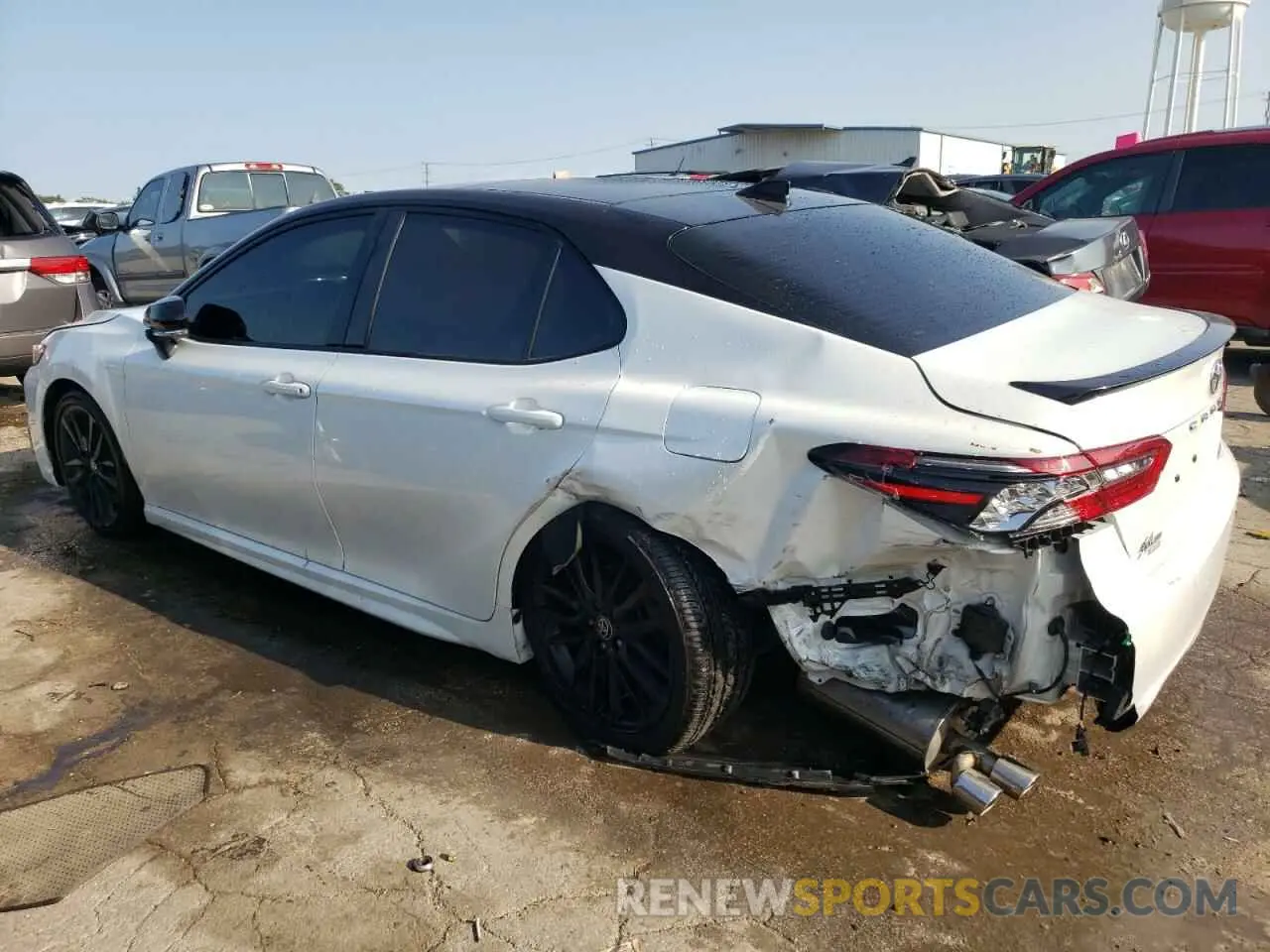 2 fotografías del automóvil dañado 4T1K61AK4PU107600 TOYOTA CAMRY 2023