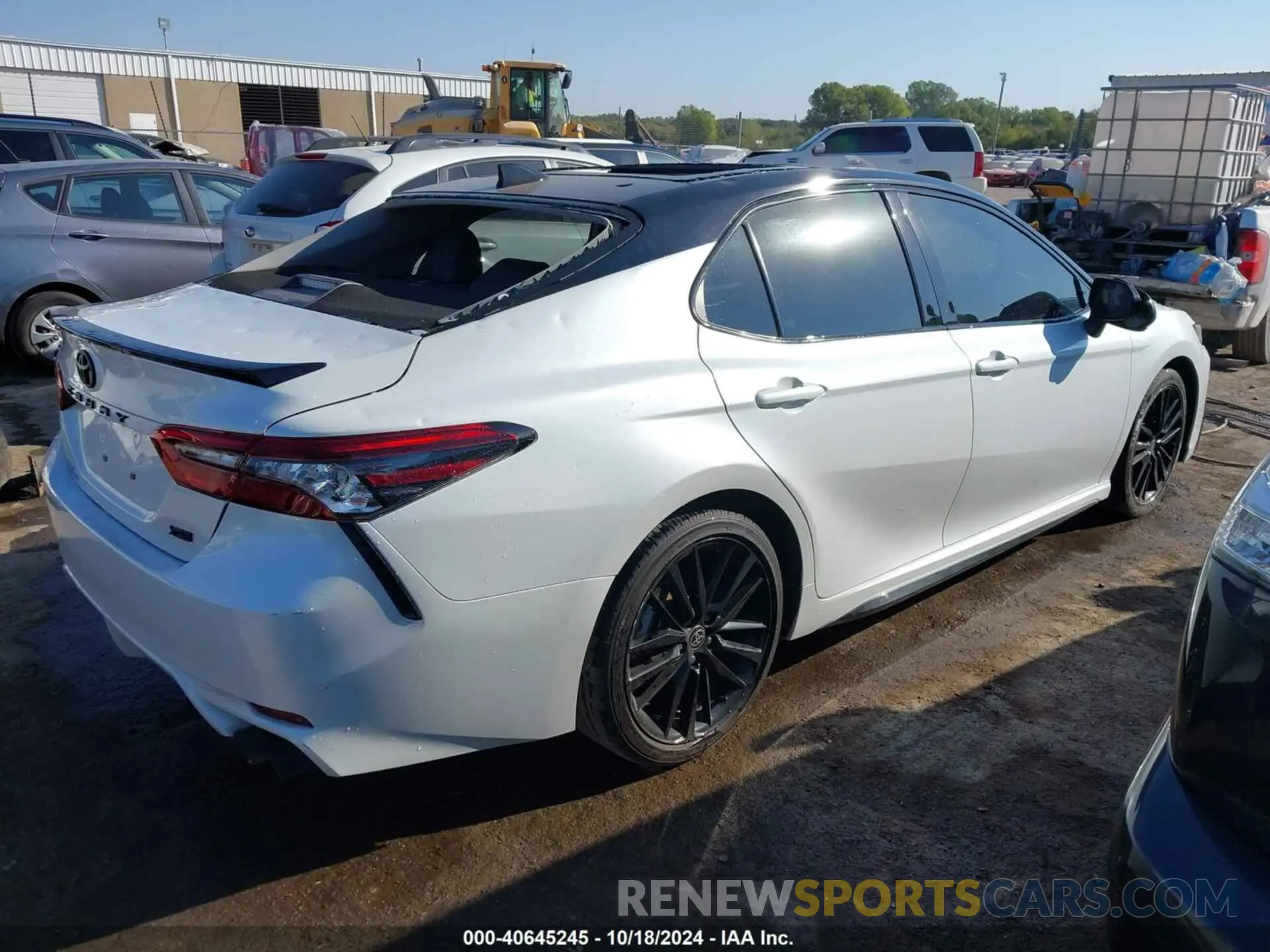 4 fotografías del automóvil dañado 4T1K61AK4PU121769 TOYOTA CAMRY 2023