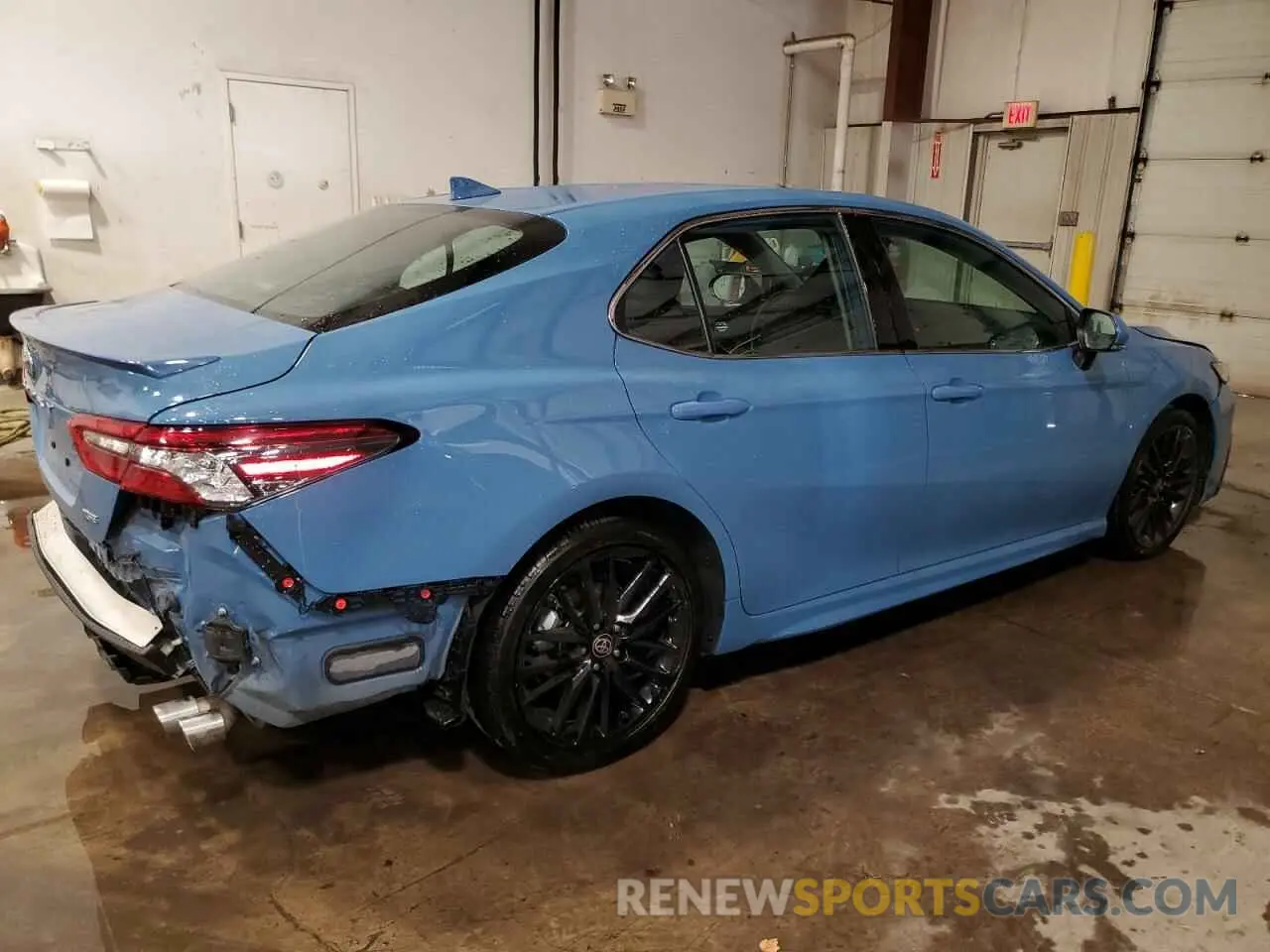 3 fotografías del automóvil dañado 4T1K61AK4PU158157 TOYOTA CAMRY 2023