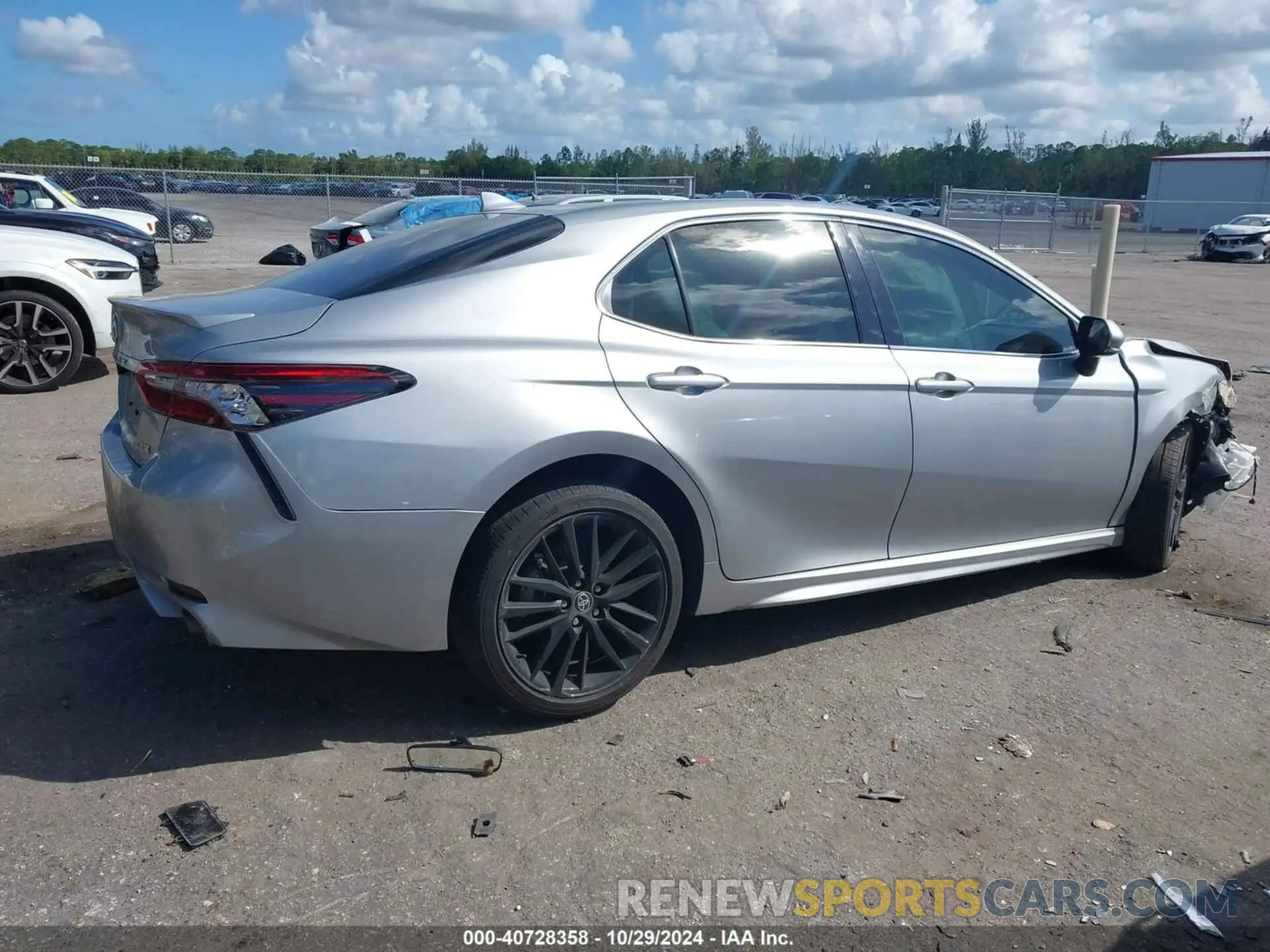 13 fotografías del automóvil dañado 4T1K61AK4PU730862 TOYOTA CAMRY 2023