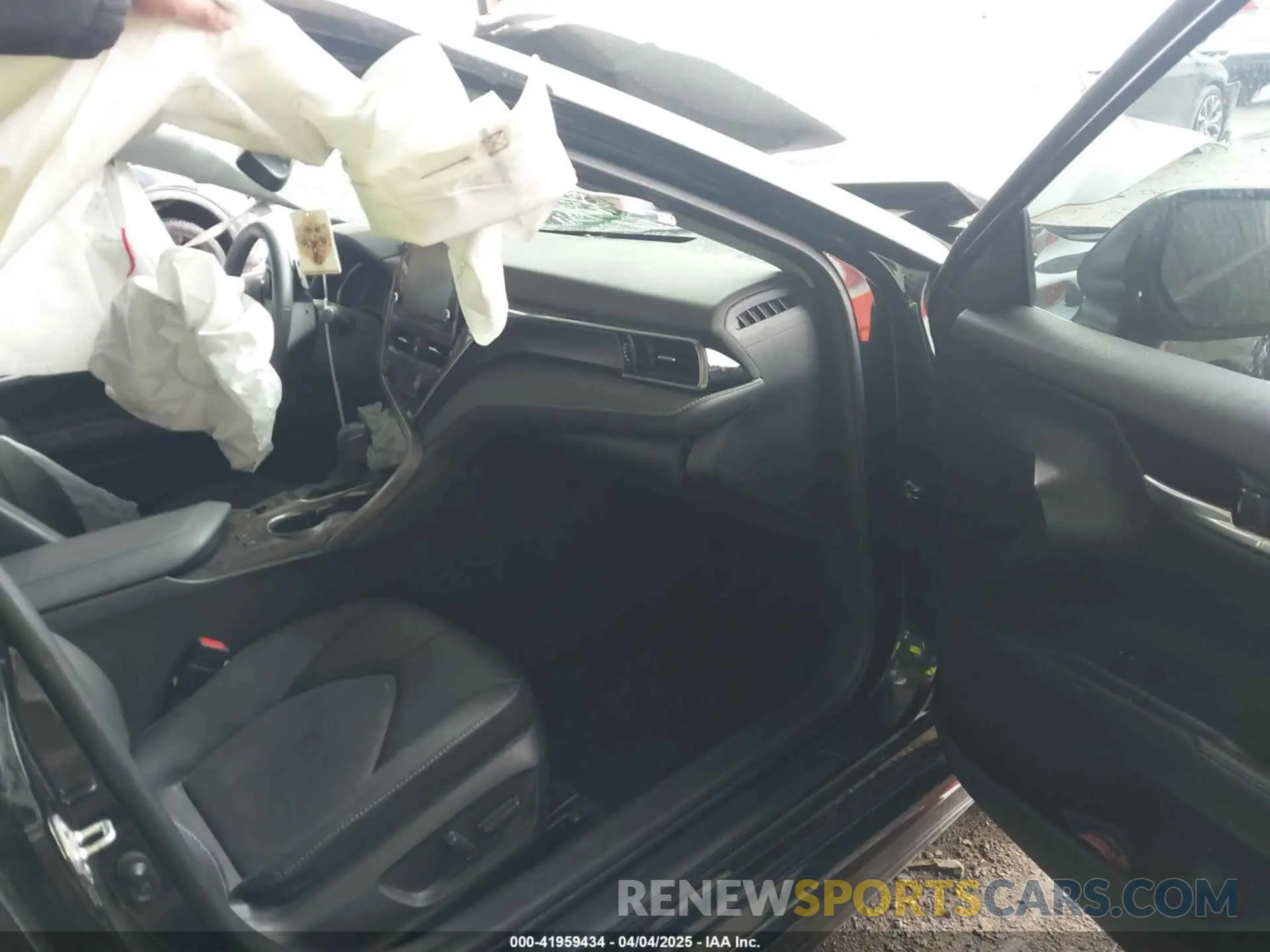 5 fotografías del automóvil dañado 4T1K61AK4PU792648 TOYOTA CAMRY 2023
