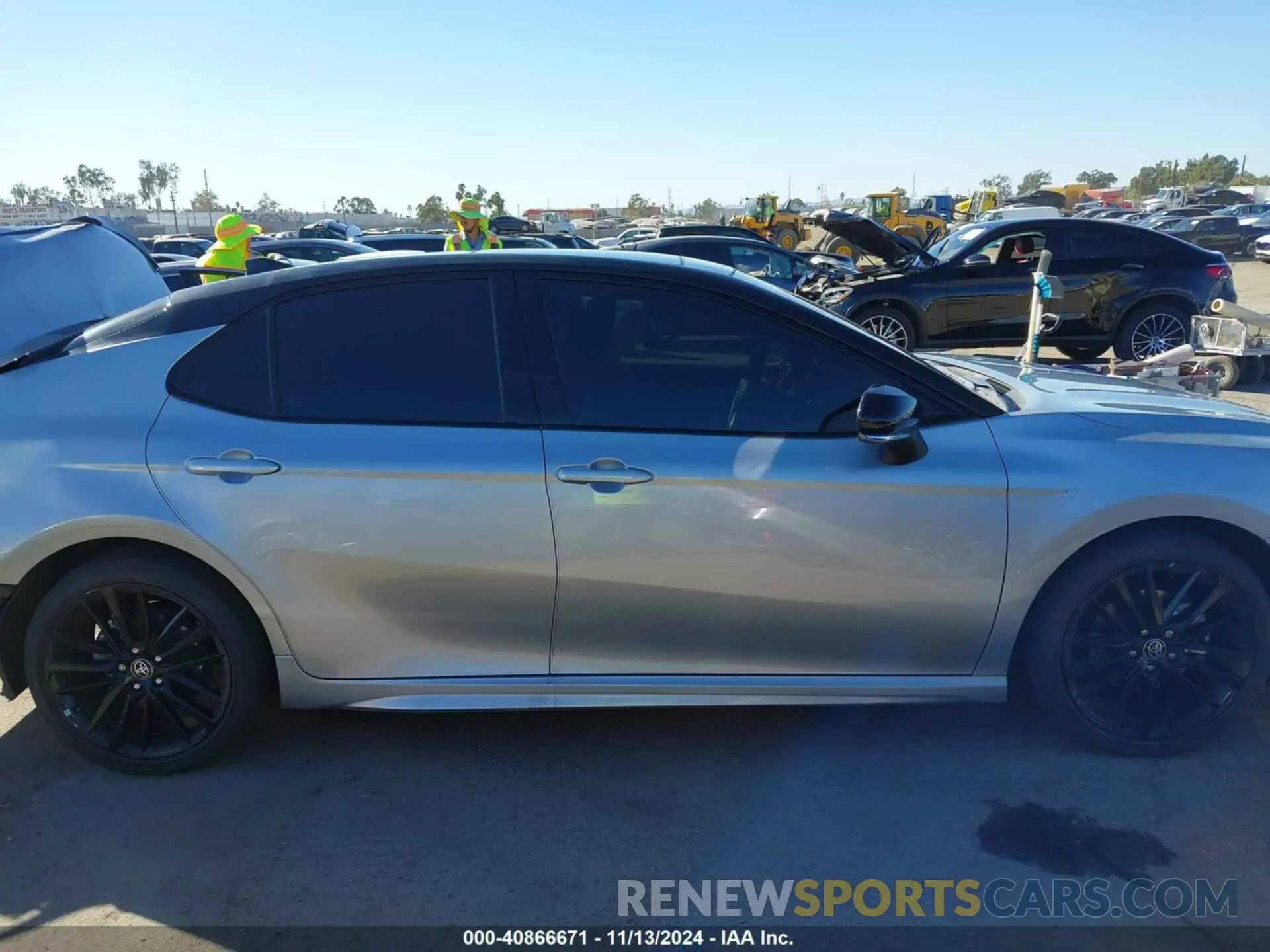 13 fotografías del automóvil dañado 4T1K61AK5PU077829 TOYOTA CAMRY 2023