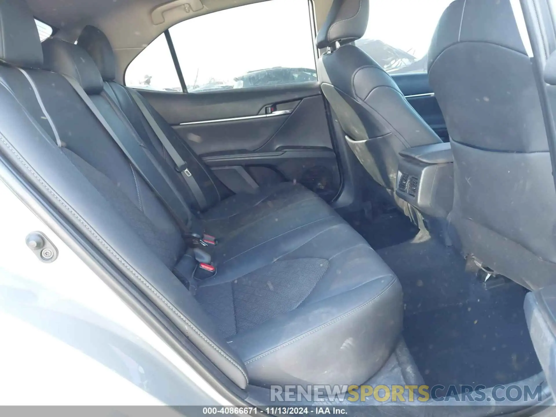 8 fotografías del automóvil dañado 4T1K61AK5PU077829 TOYOTA CAMRY 2023