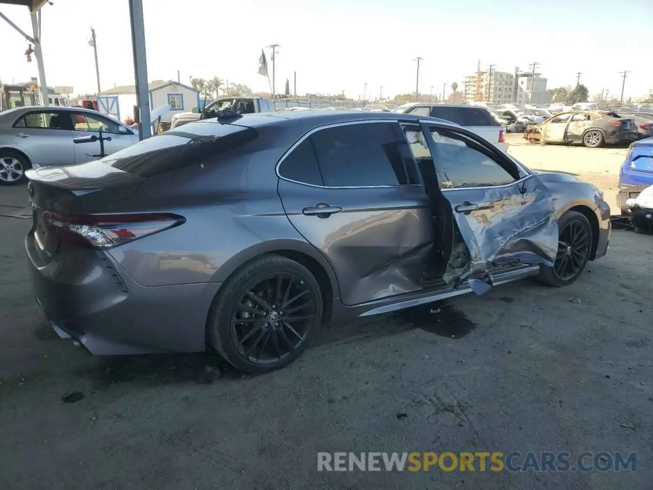 3 fotografías del automóvil dañado 4T1K61AK5PU095179 TOYOTA CAMRY 2023