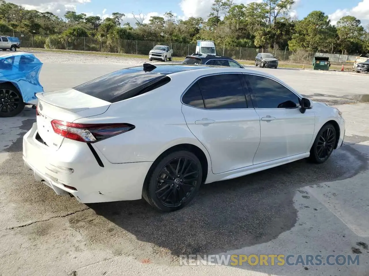 3 fotografías del automóvil dañado 4T1K61AK5PU113941 TOYOTA CAMRY 2023