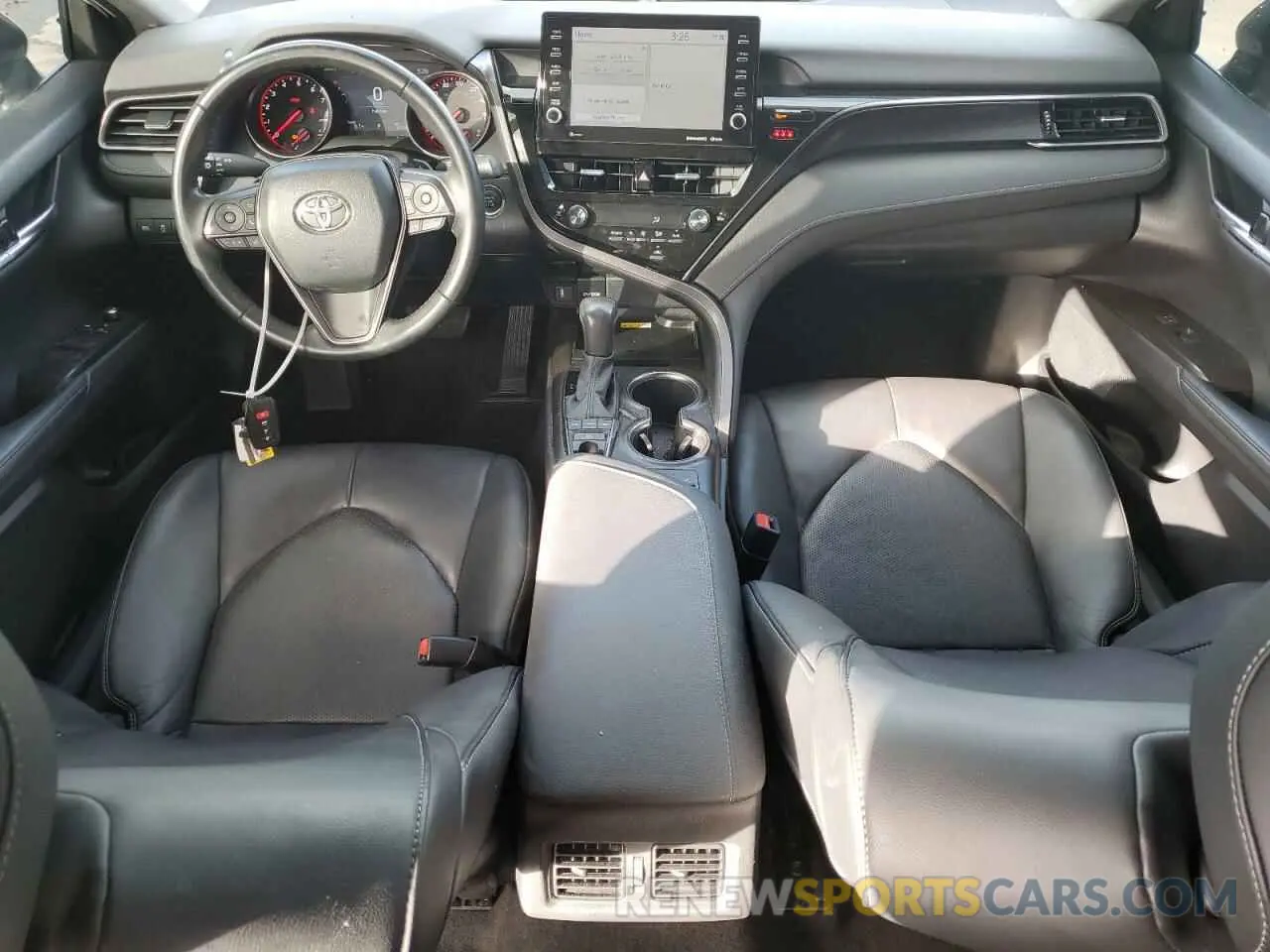 8 fotografías del automóvil dañado 4T1K61AK5PU113941 TOYOTA CAMRY 2023