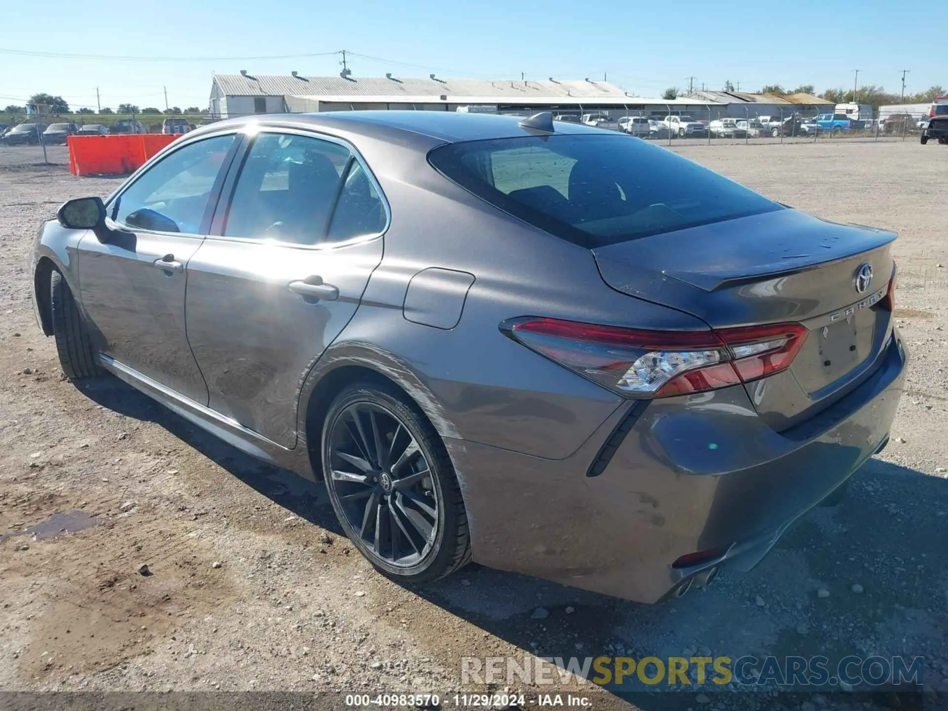 3 fotografías del automóvil dañado 4T1K61AK5PU148706 TOYOTA CAMRY 2023