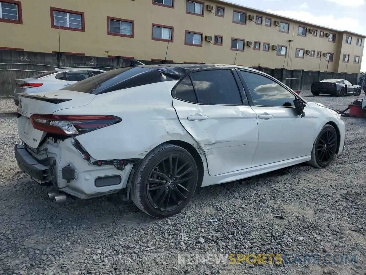 3 fotografías del automóvil dañado 4T1K61AK5PU170558 TOYOTA CAMRY 2023