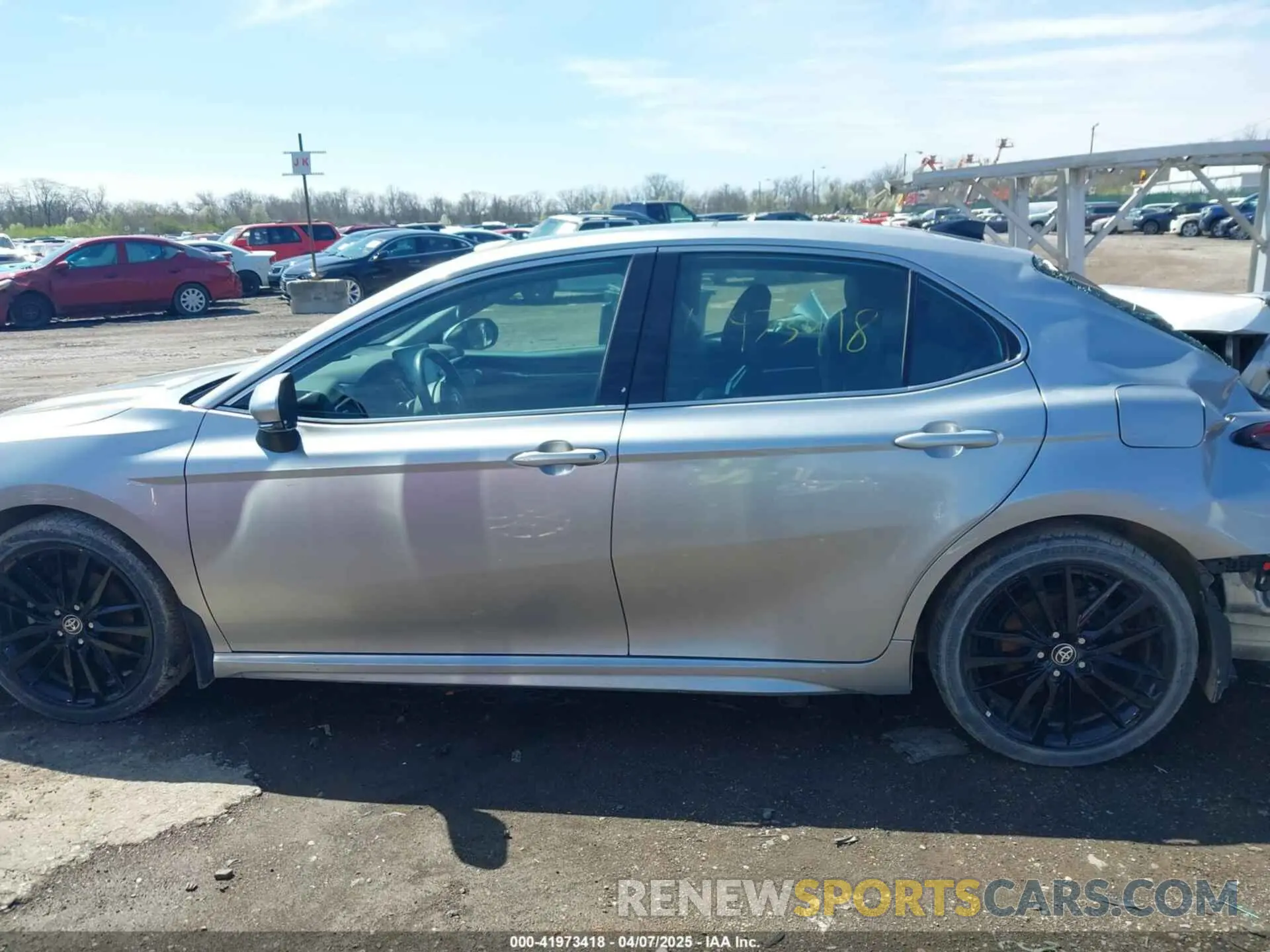 14 fotografías del automóvil dañado 4T1K61AK5PU738839 TOYOTA CAMRY 2023