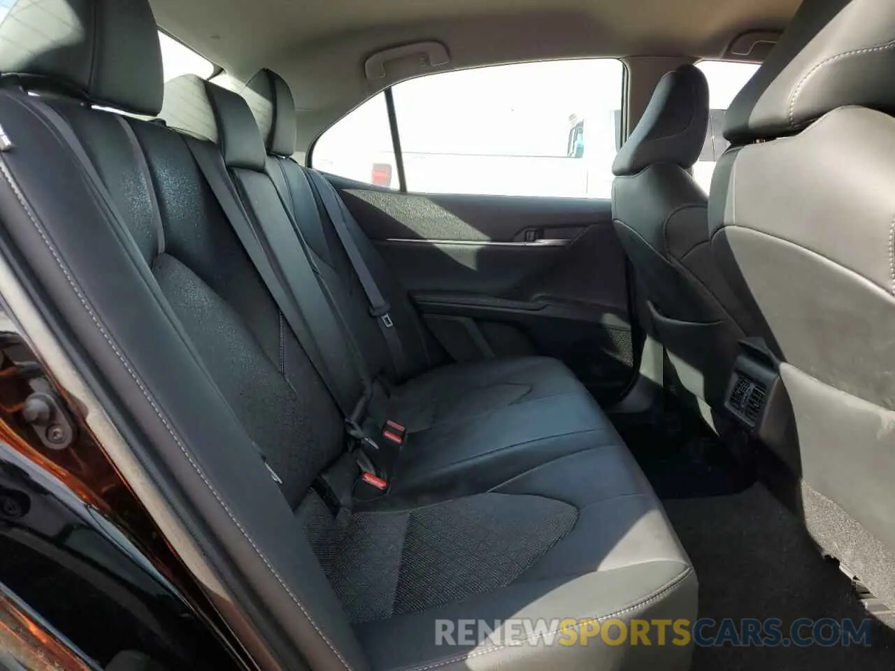 10 fotografías del automóvil dañado 4T1K61AK5PU772103 TOYOTA CAMRY 2023