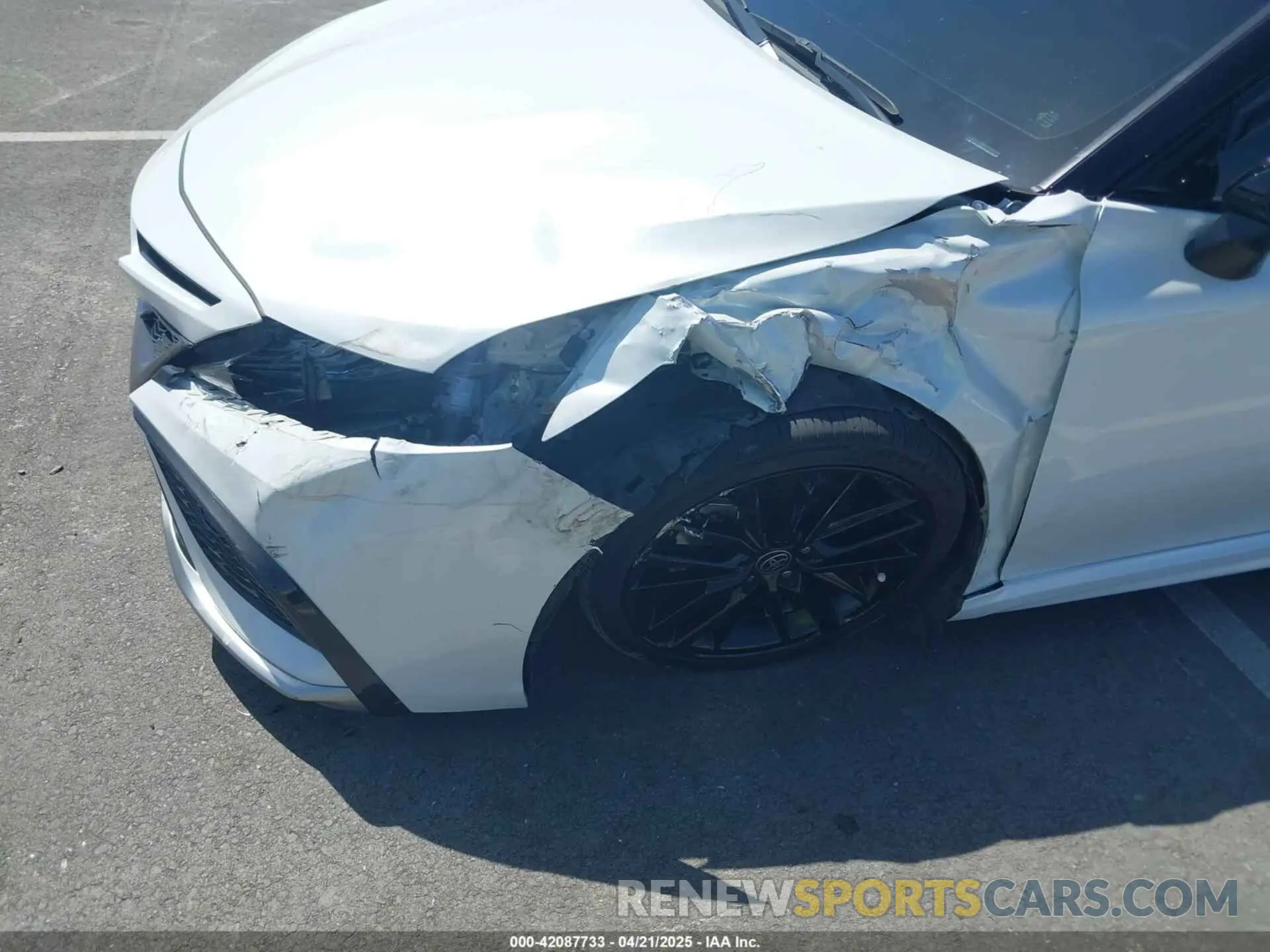 6 fotografías del automóvil dañado 4T1K61AK6PU142946 TOYOTA CAMRY 2023