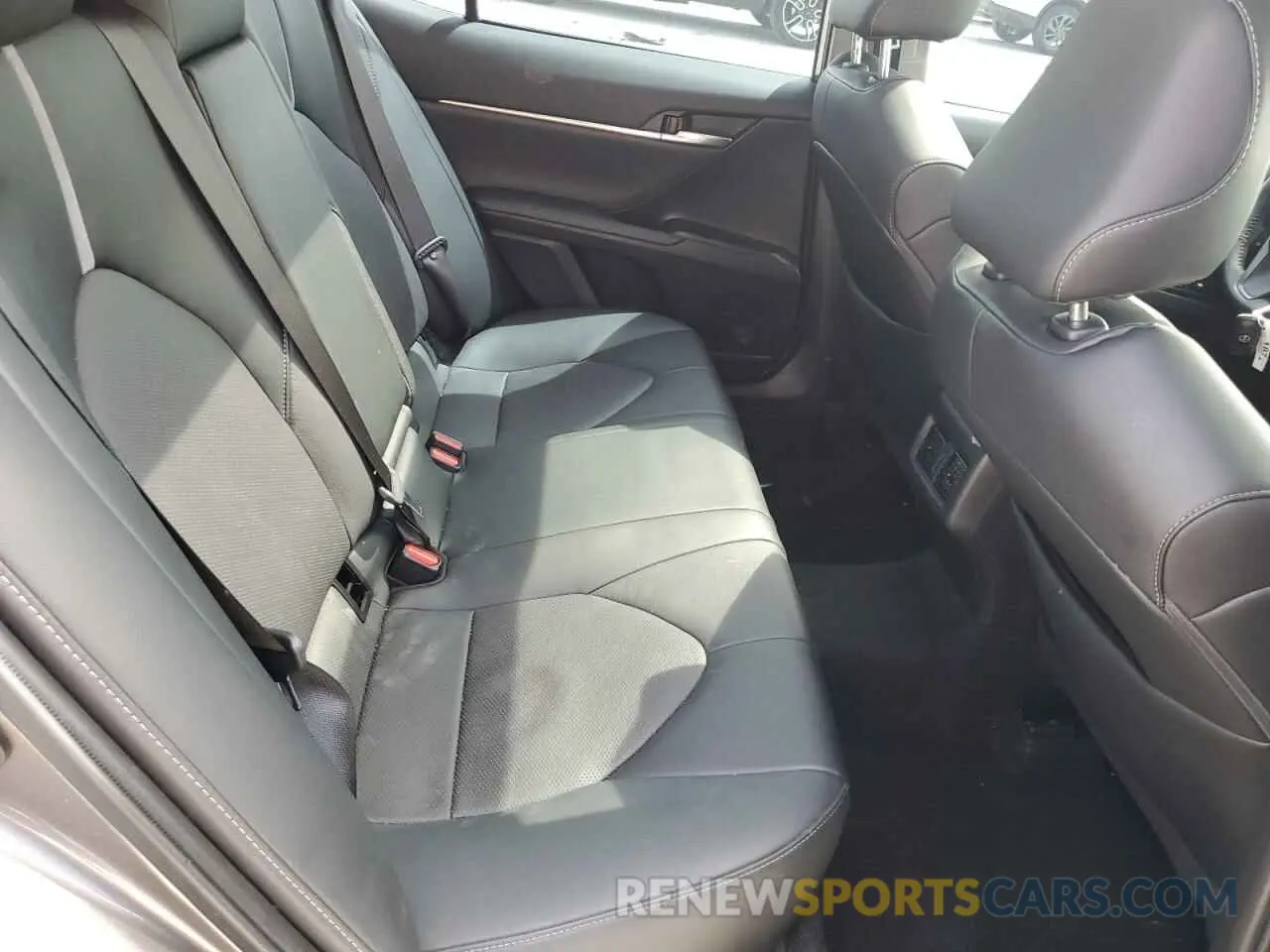 10 fotografías del automóvil dañado 4T1K61AK6PU839176 TOYOTA CAMRY 2023