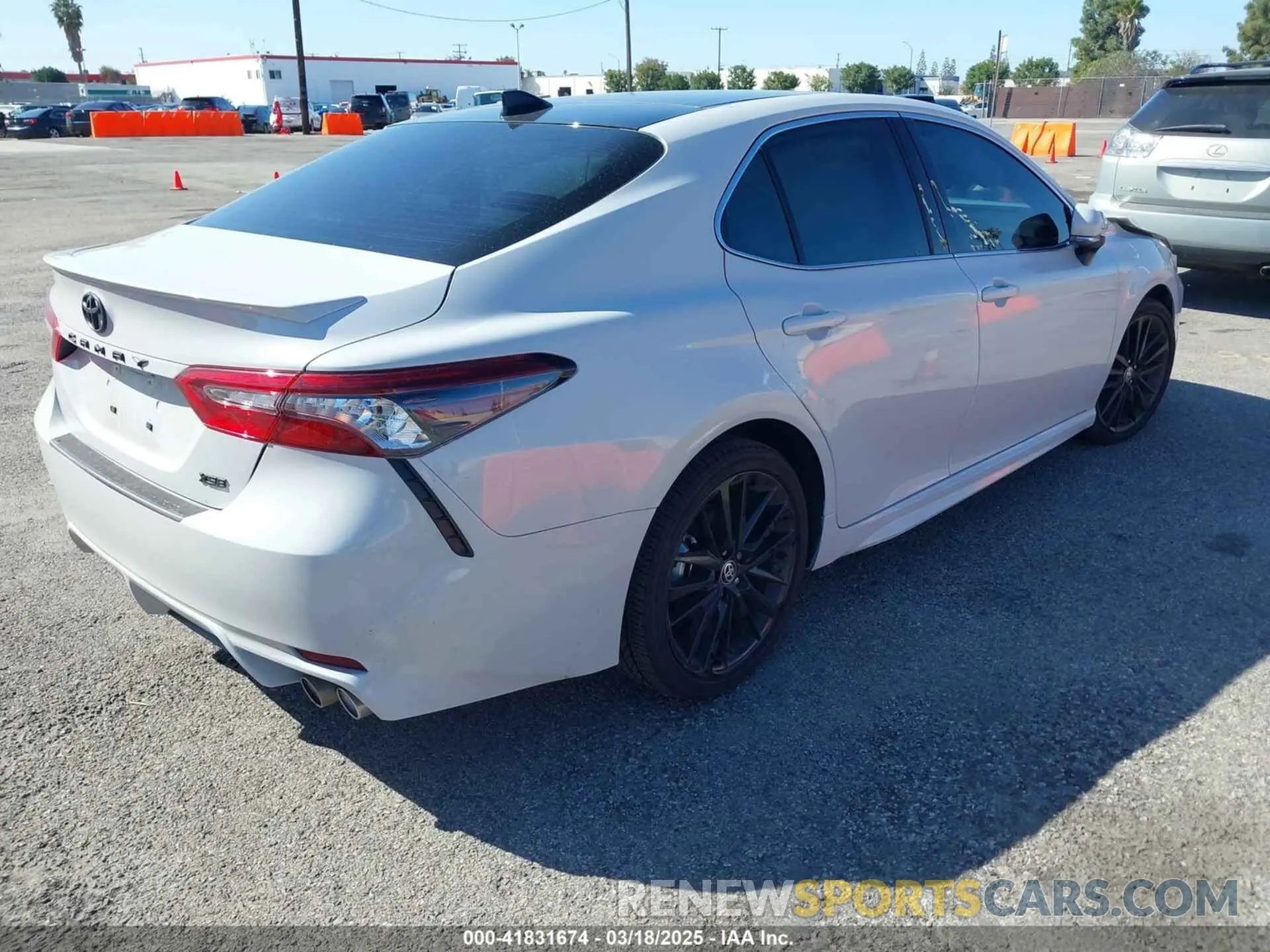 3 fotografías del automóvil dañado 4T1K61AK7PU140316 TOYOTA CAMRY 2023
