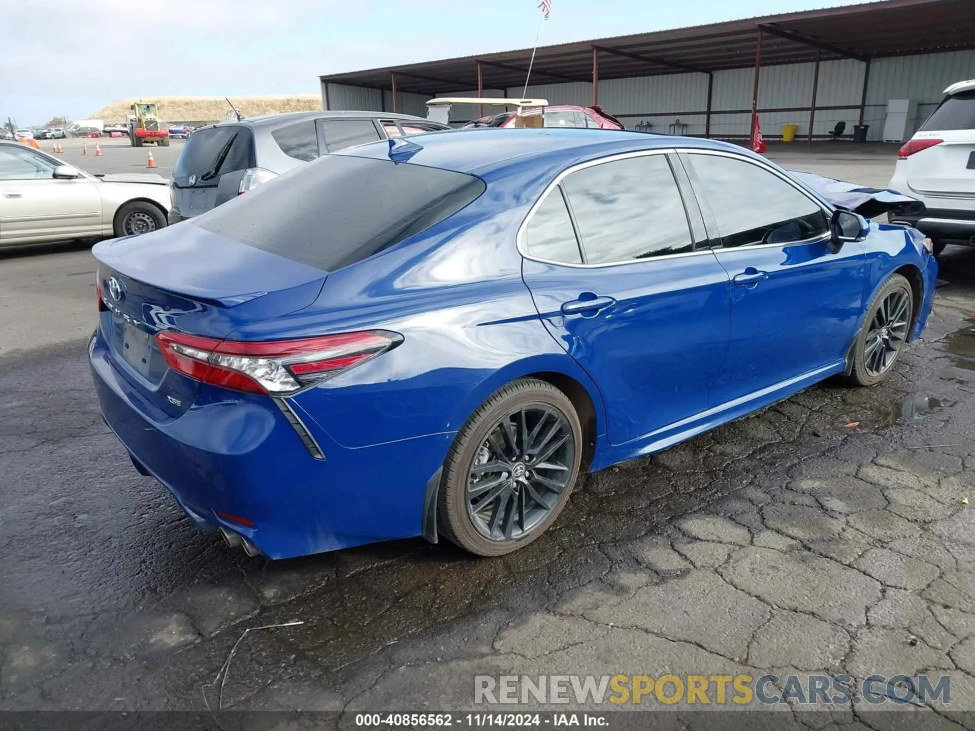 4 fotografías del automóvil dañado 4T1K61AK7PU174465 TOYOTA CAMRY 2023
