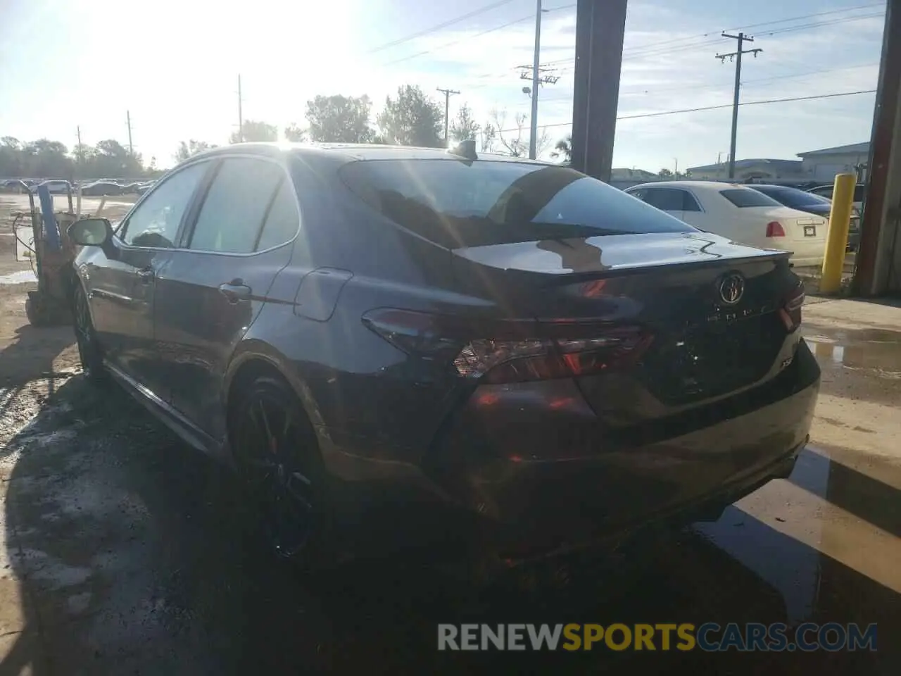 3 fotografías del automóvil dañado 4T1K61AK7PU722805 TOYOTA CAMRY 2023