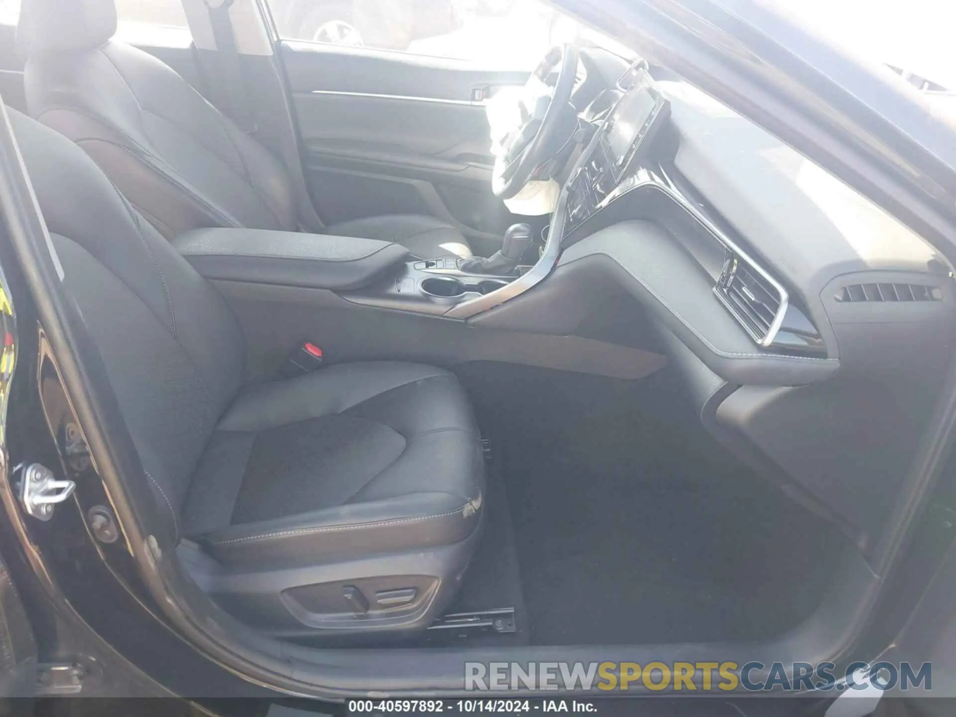 5 fotografías del automóvil dañado 4T1K61AK7PU801892 TOYOTA CAMRY 2023