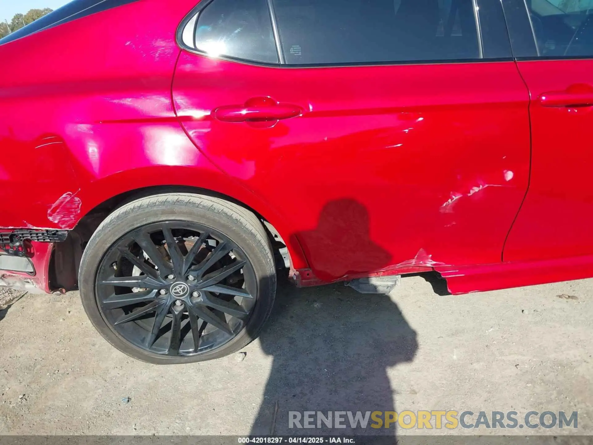 20 fotografías del automóvil dañado 4T1K61AK8PU106692 TOYOTA CAMRY 2023