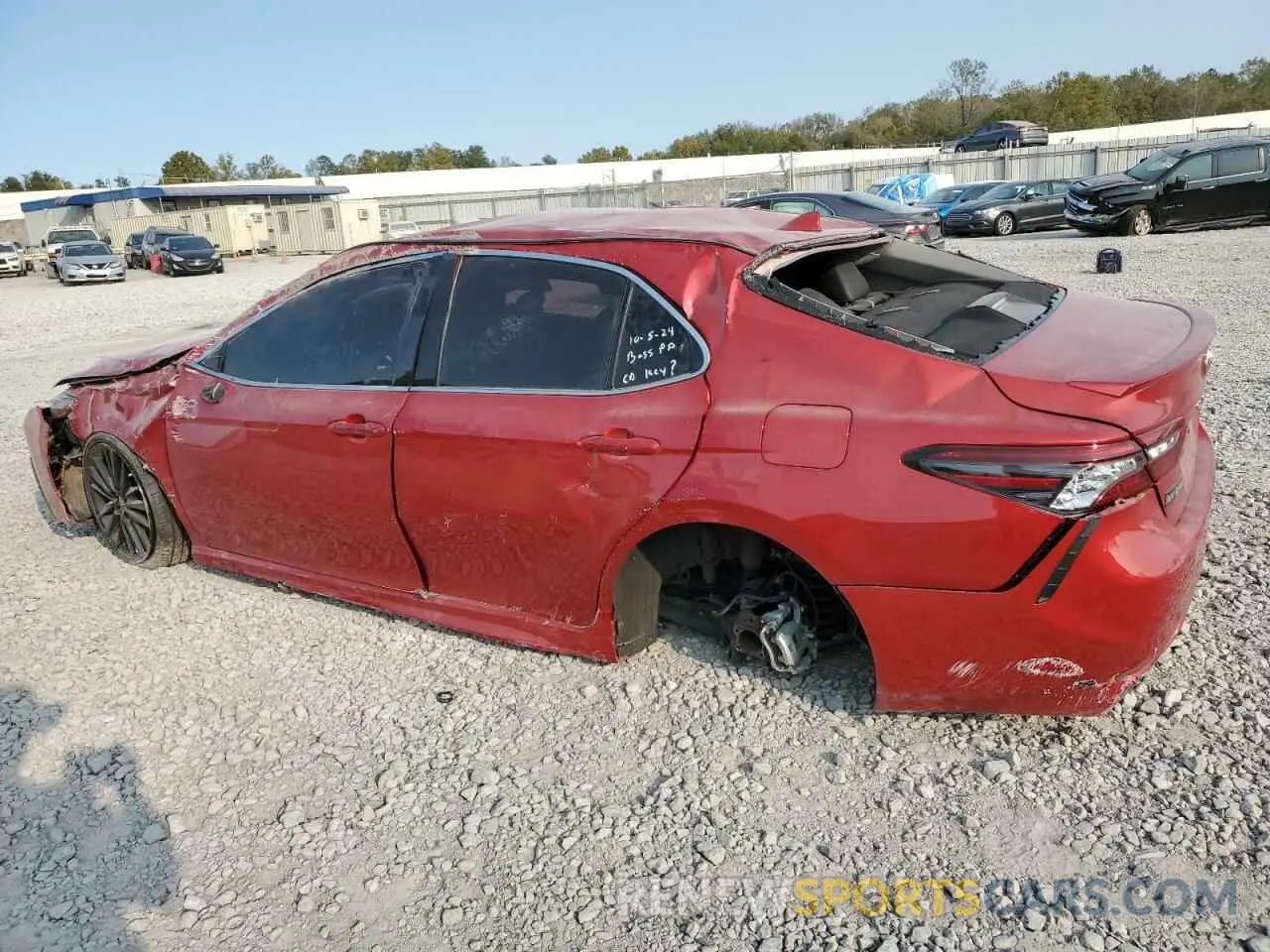 2 fotografías del automóvil dañado 4T1K61AK8PU174846 TOYOTA CAMRY 2023