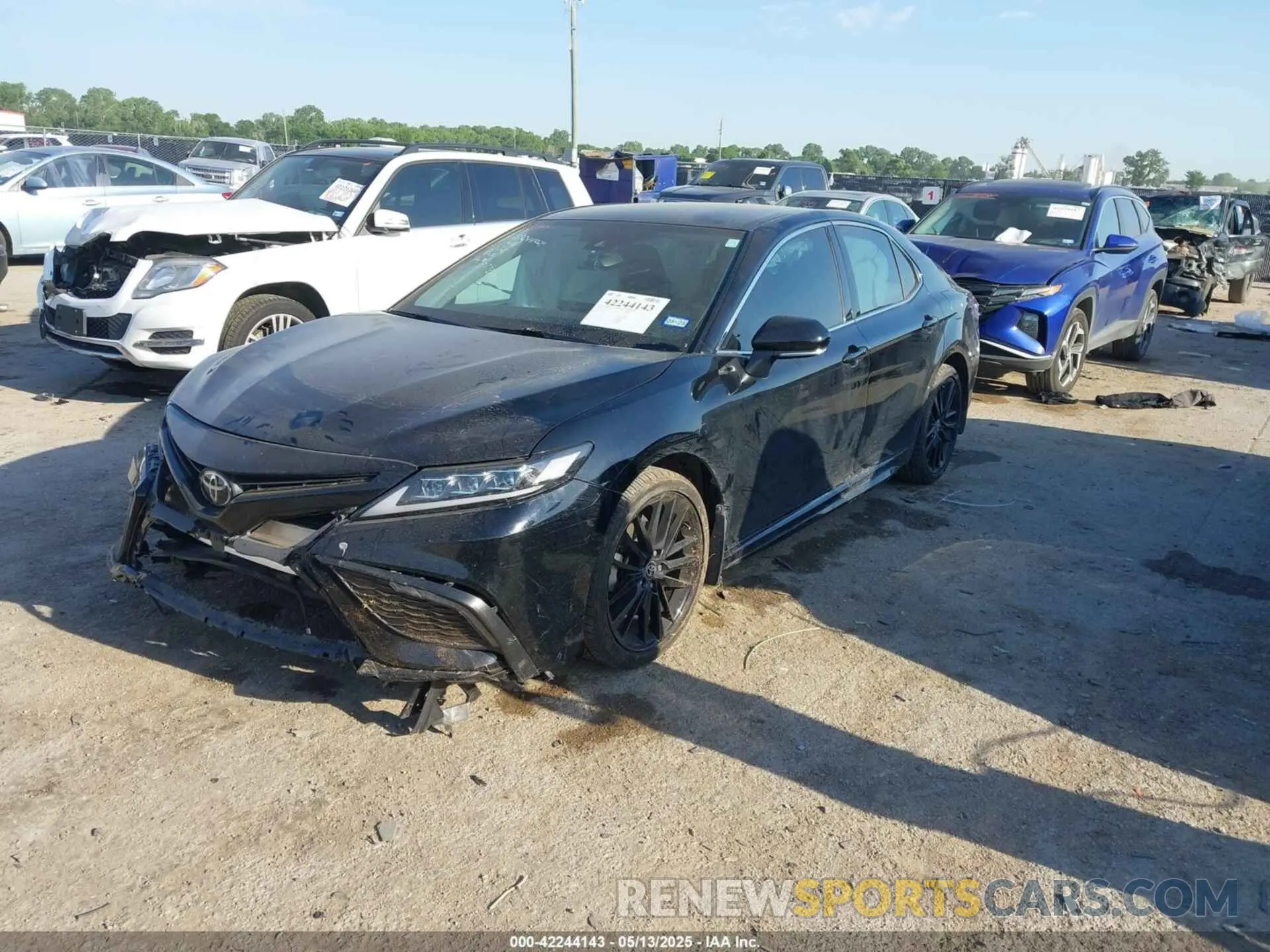 2 fotografías del automóvil dañado 4T1K61AK8PU773858 TOYOTA CAMRY 2023