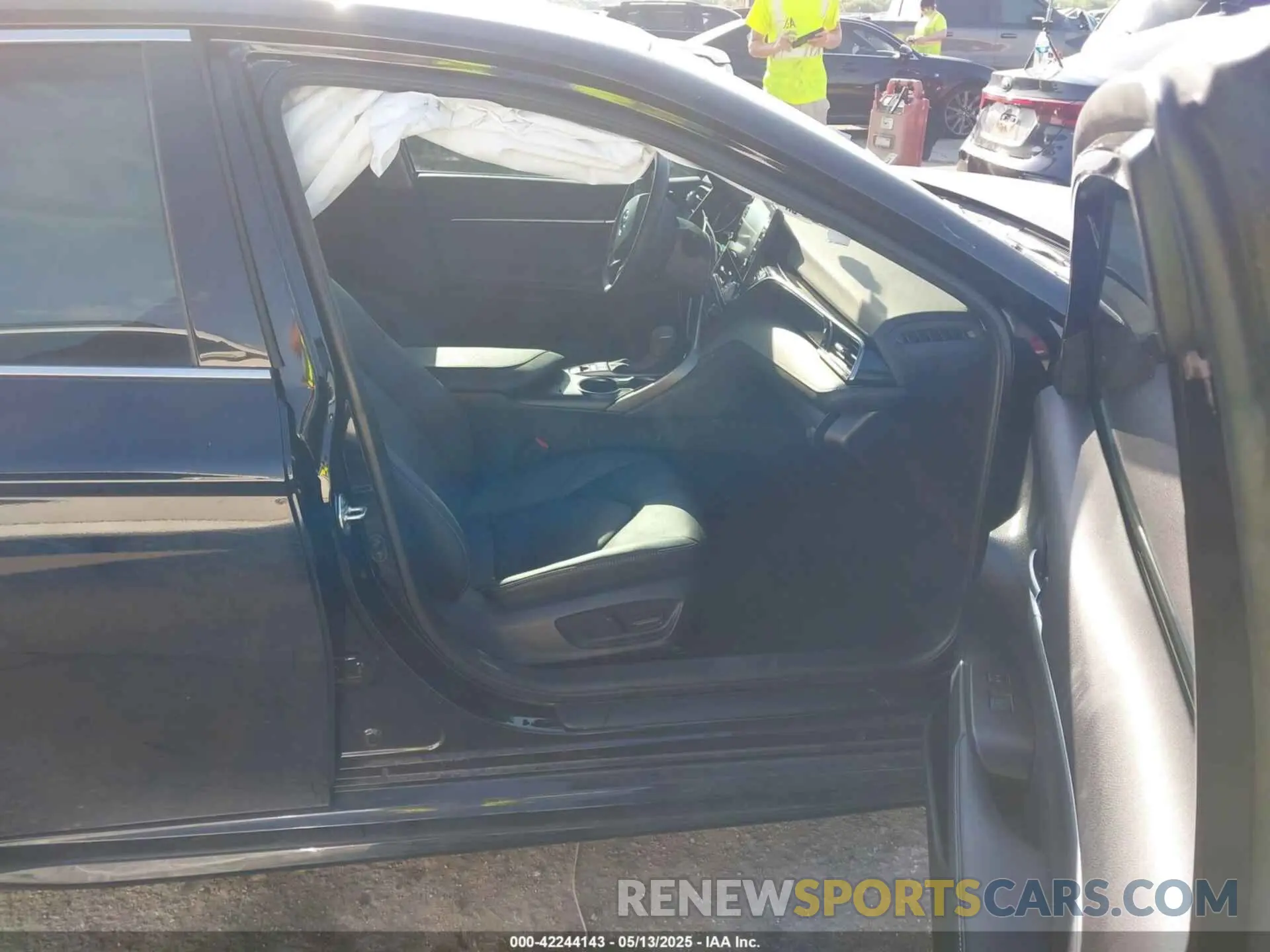 5 fotografías del automóvil dañado 4T1K61AK8PU773858 TOYOTA CAMRY 2023