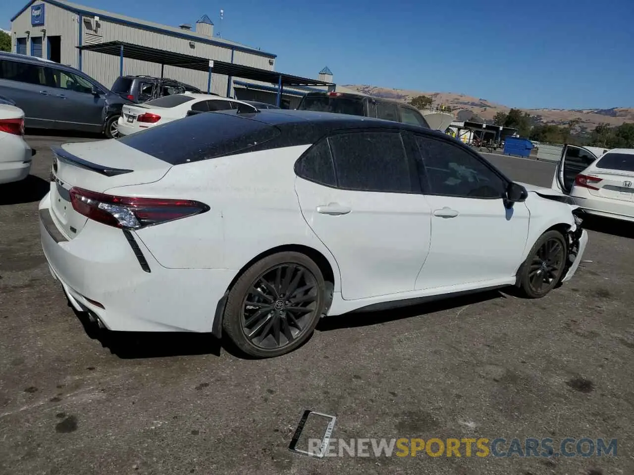 3 fotografías del automóvil dañado 4T1K61AK9PU164083 TOYOTA CAMRY 2023