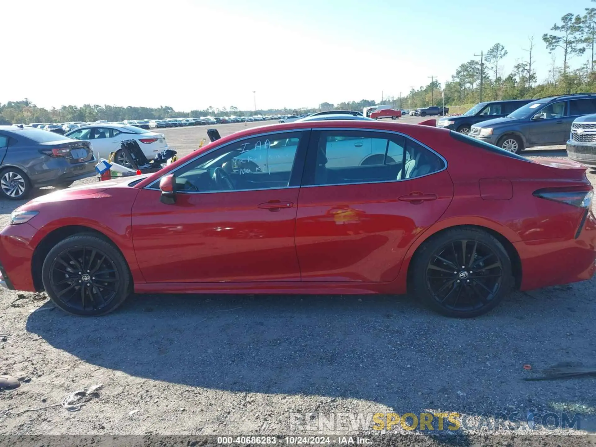 14 fotografías del automóvil dañado 4T1K61AKXPU127382 TOYOTA CAMRY 2023