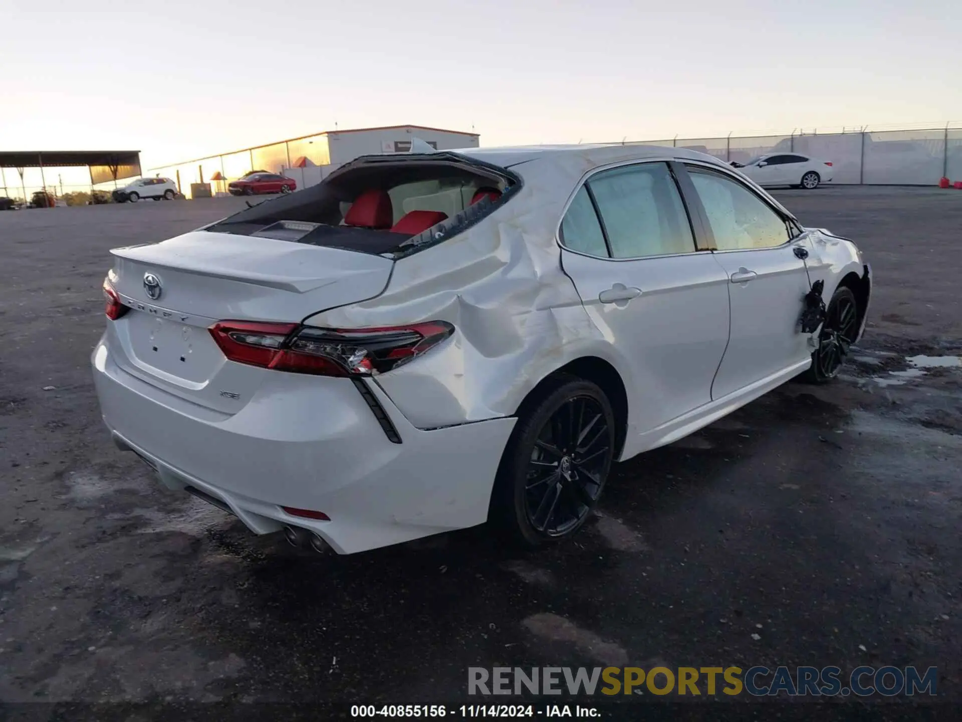 4 fotografías del automóvil dañado 4T1K61AKXPU165517 TOYOTA CAMRY 2023