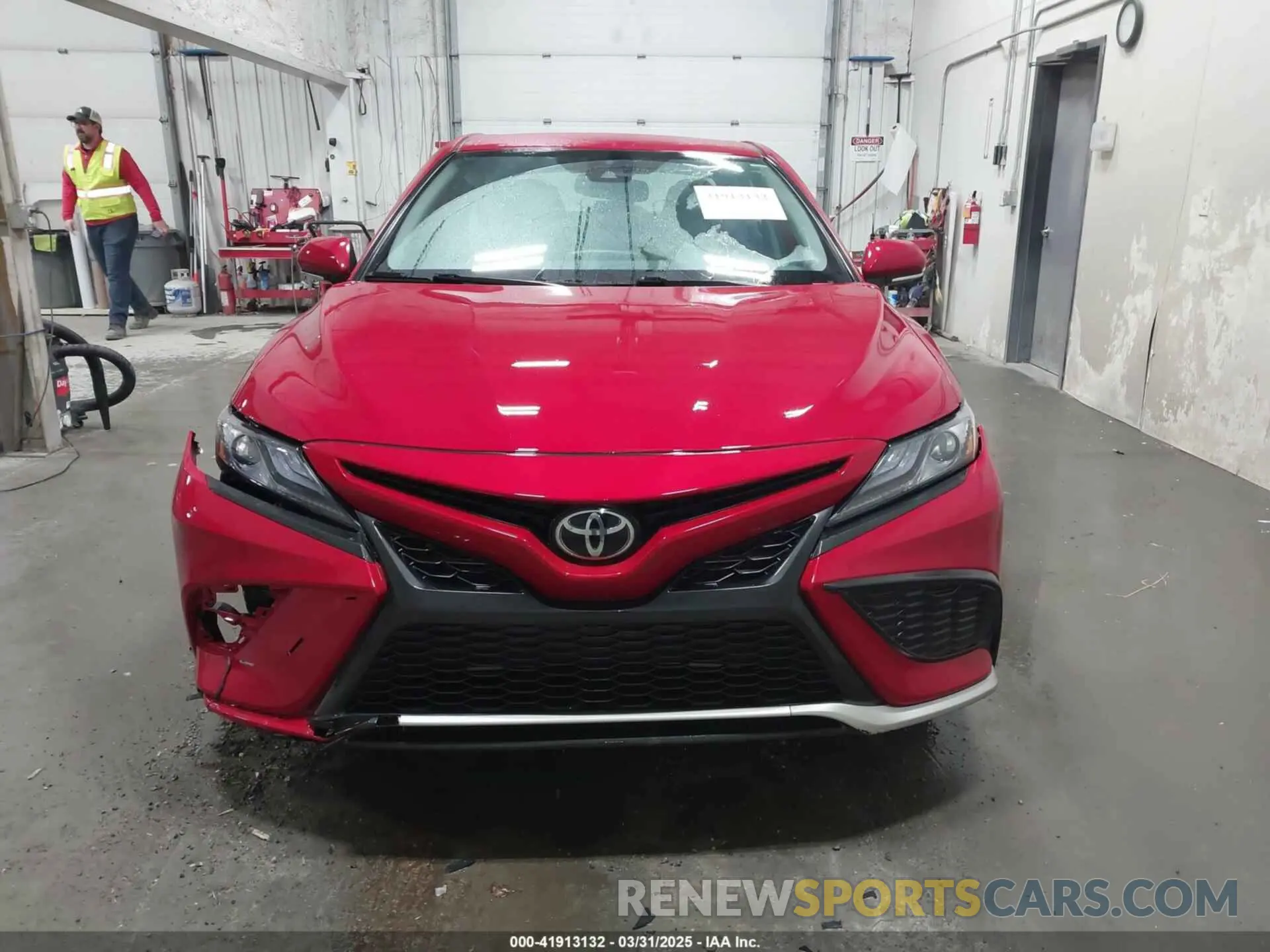 12 fotografías del automóvil dañado 4T1K61AKXPU170006 TOYOTA CAMRY 2023