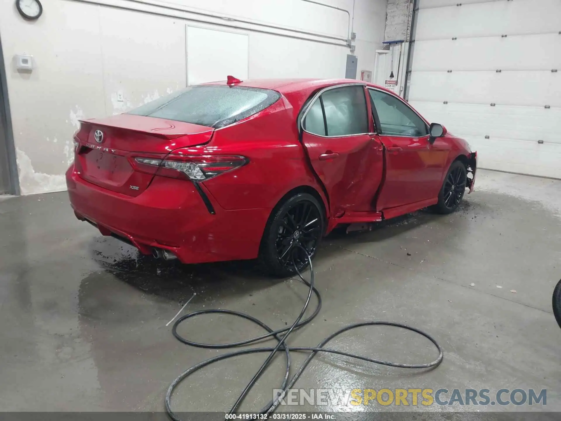 4 fotografías del automóvil dañado 4T1K61AKXPU170006 TOYOTA CAMRY 2023