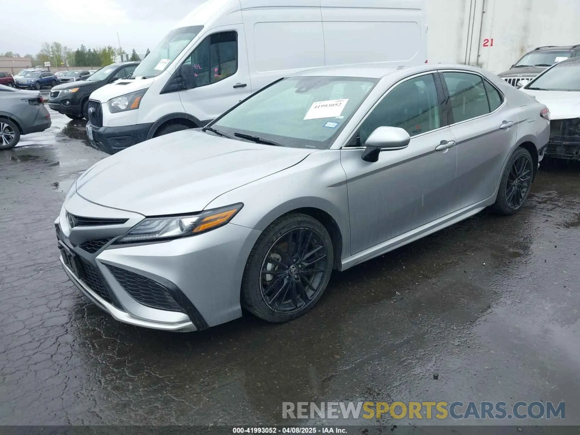 2 fotografías del automóvil dañado 4T1K61AKXPU771111 TOYOTA CAMRY 2023