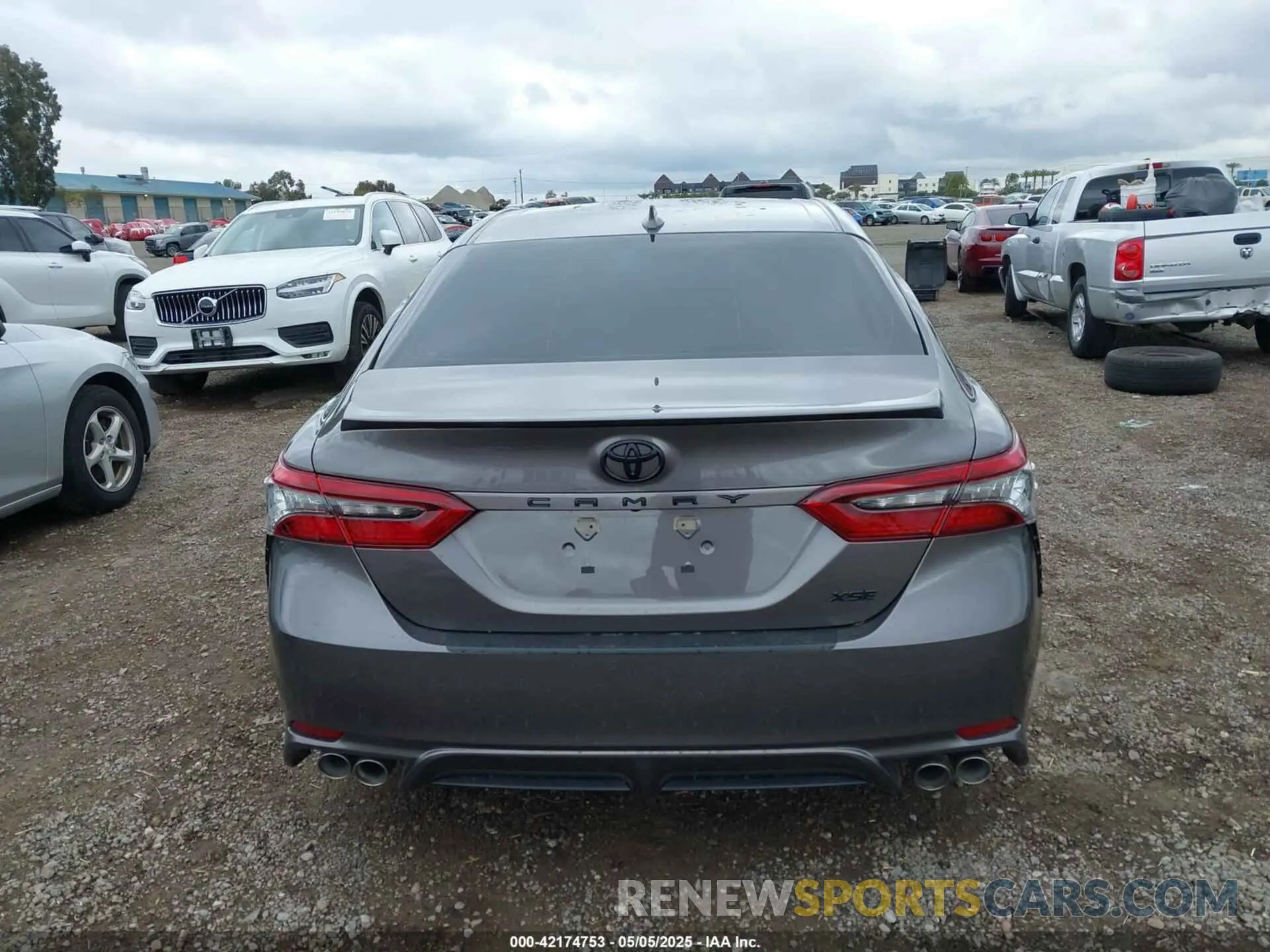 17 fotografías del automóvil dañado 4T1K61AKXPU791214 TOYOTA CAMRY 2023