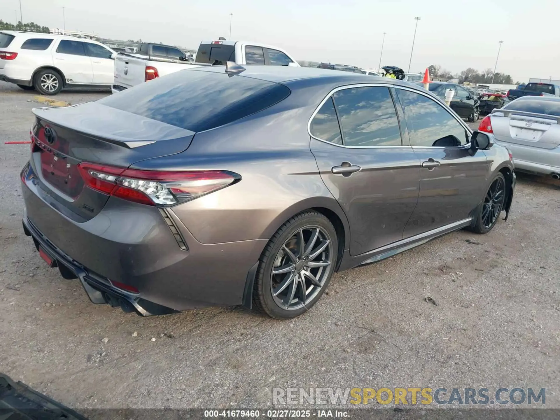 4 fotografías del automóvil dañado 4T1K61AKXPU826902 TOYOTA CAMRY 2023