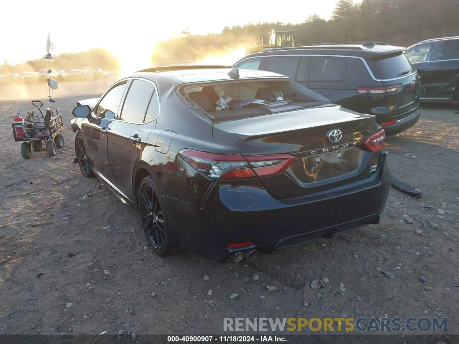 3 fotografías del automóvil dañado 4T1K61BK2PU083537 TOYOTA CAMRY 2023