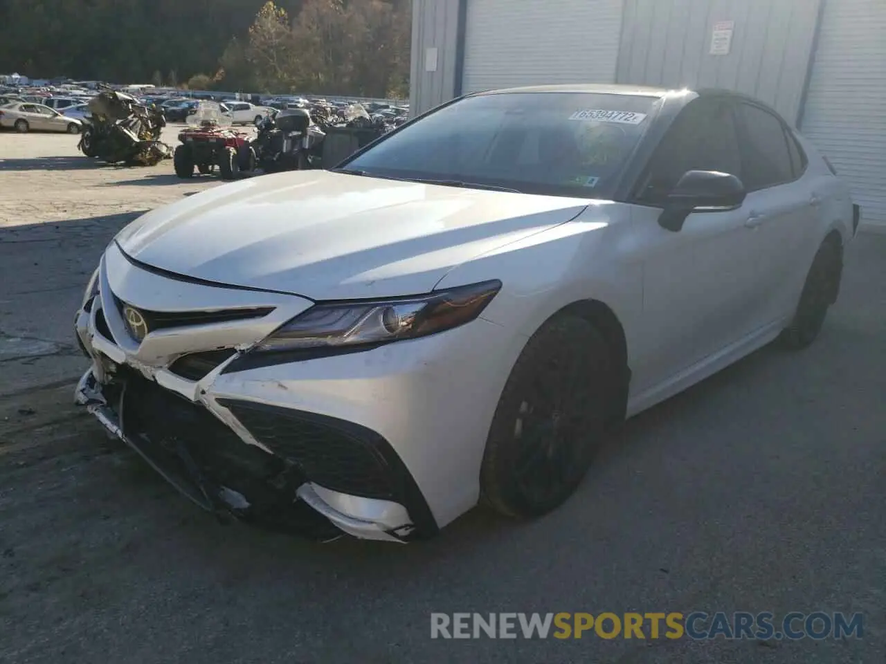 2 fotografías del automóvil dañado 4T1K61BK4PU075861 TOYOTA CAMRY 2023